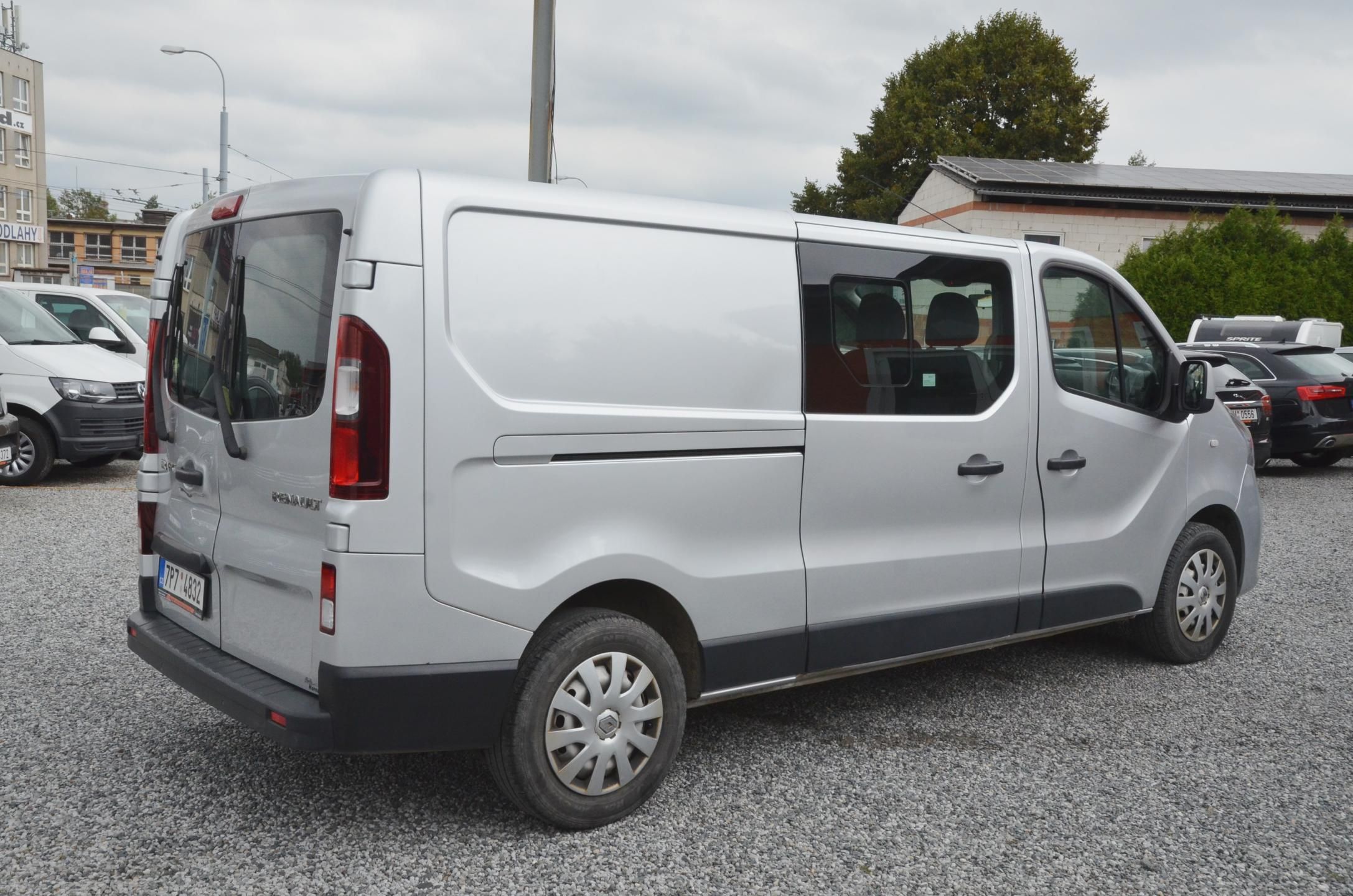 Renault Trafic, 1.6 DCi 89kW L2 / 6 míst / ČR - fotka 6