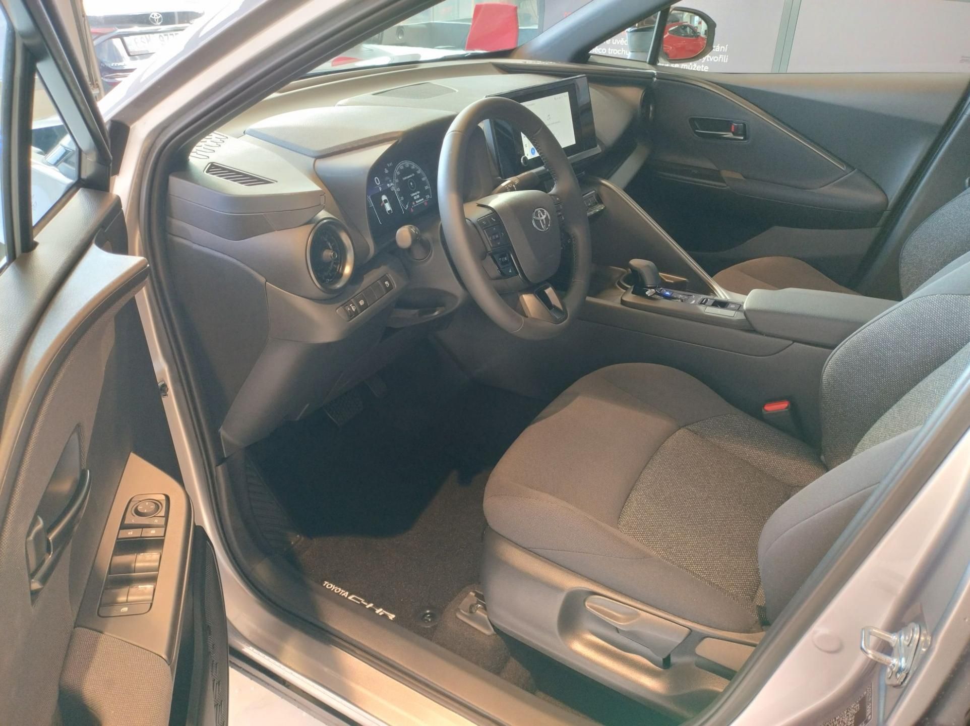 Toyota C-HR, 1.8 FHEV LIMITED EDITION - fotka 6