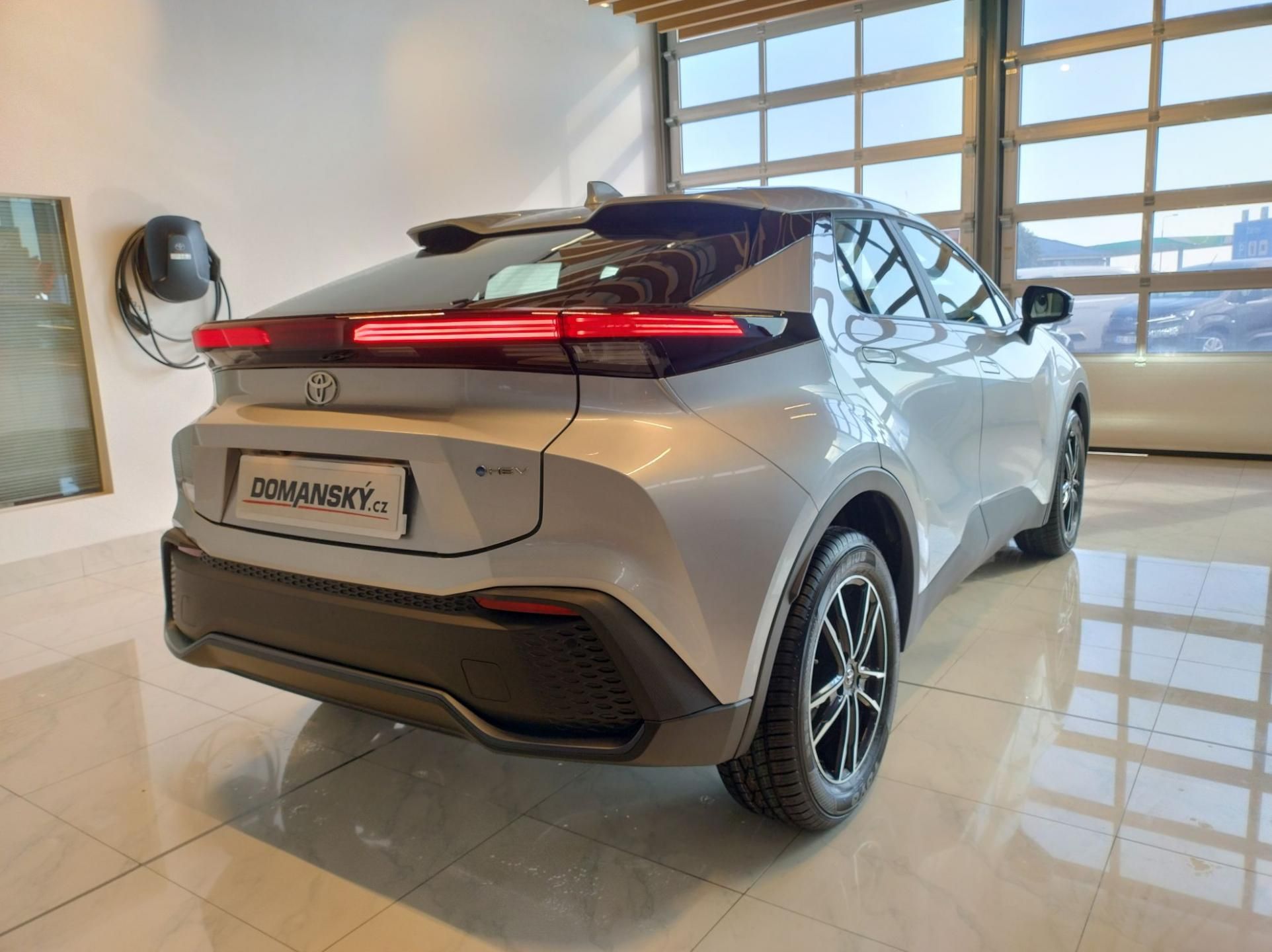 Toyota C-HR, 1.8 FHEV LIMITED EDITION - fotka 4