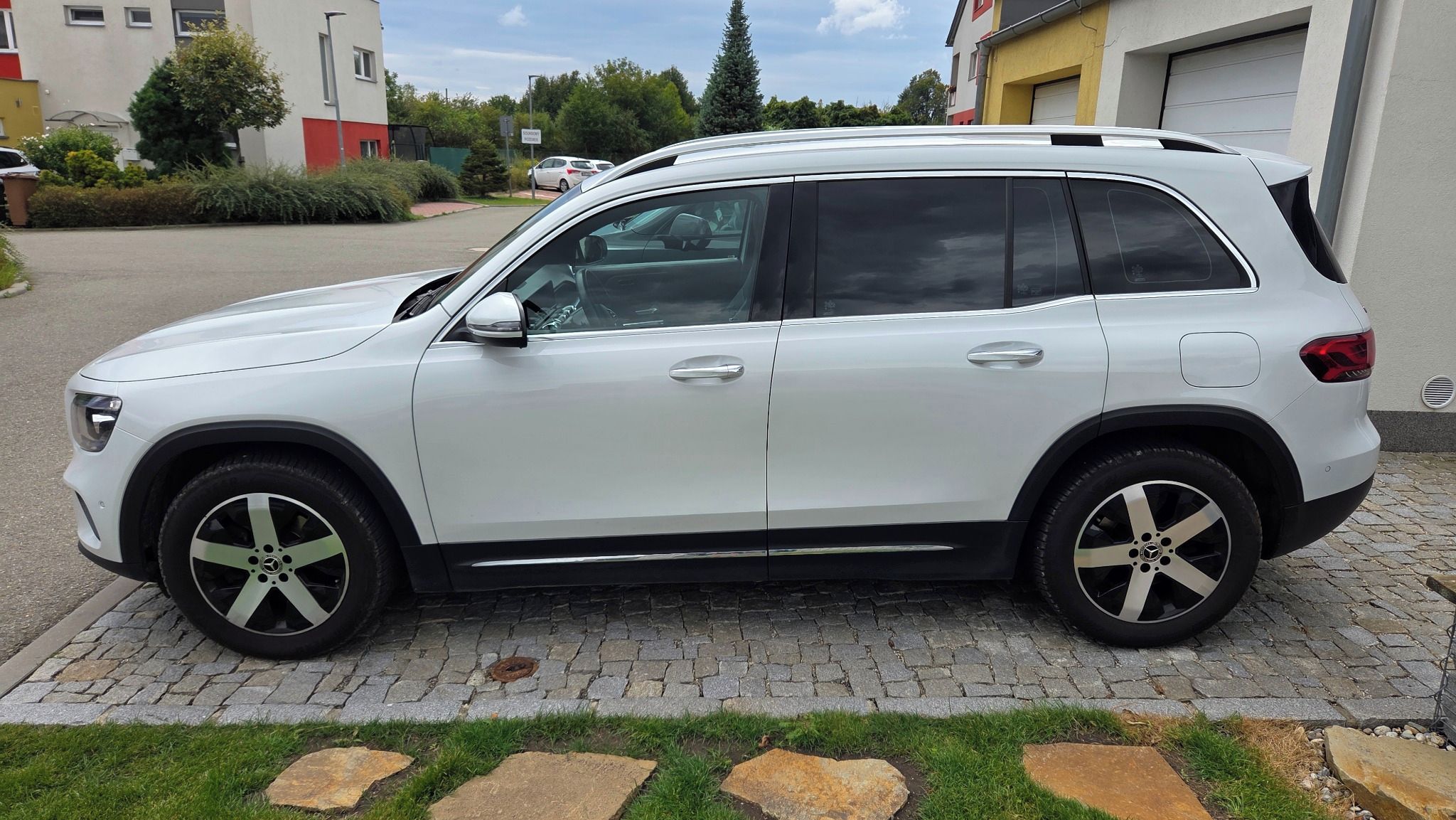 Mercedes-Benz GLB, 220d 140kW Progr. Line BURM. - fotka 6