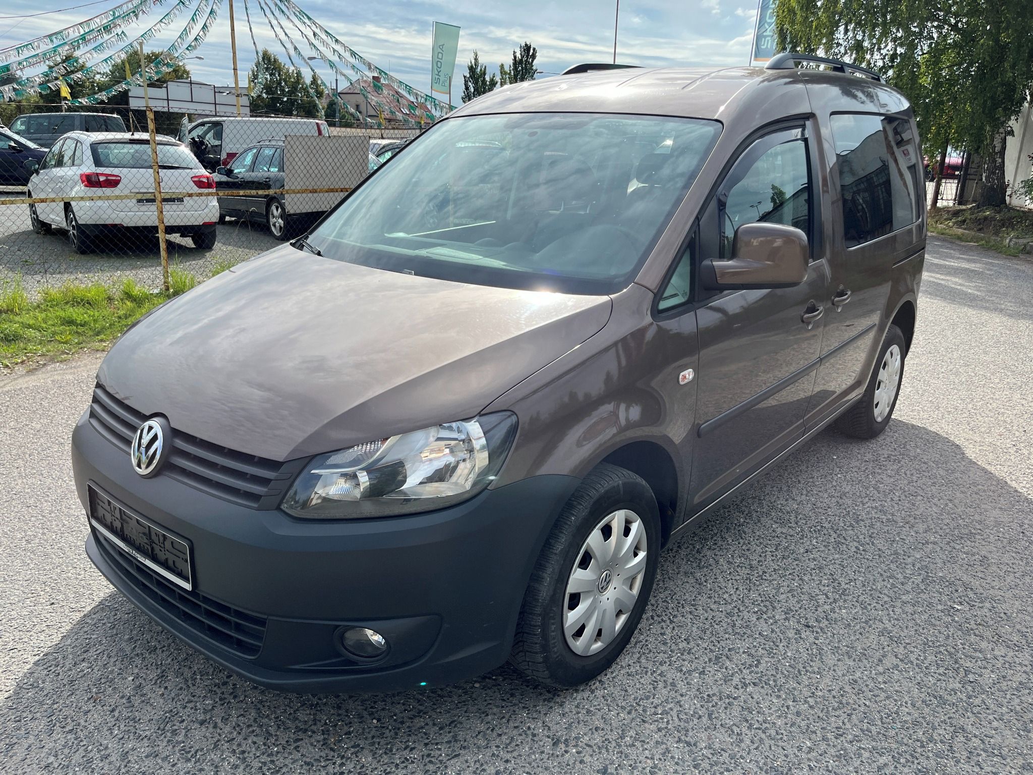 Volkswagen Caddy, 1.6tdi 75kw 7.míst závěs