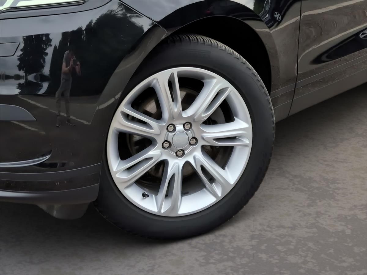 Land Rover Range Rover Velar, 2,0 D200 SE - fotka 6