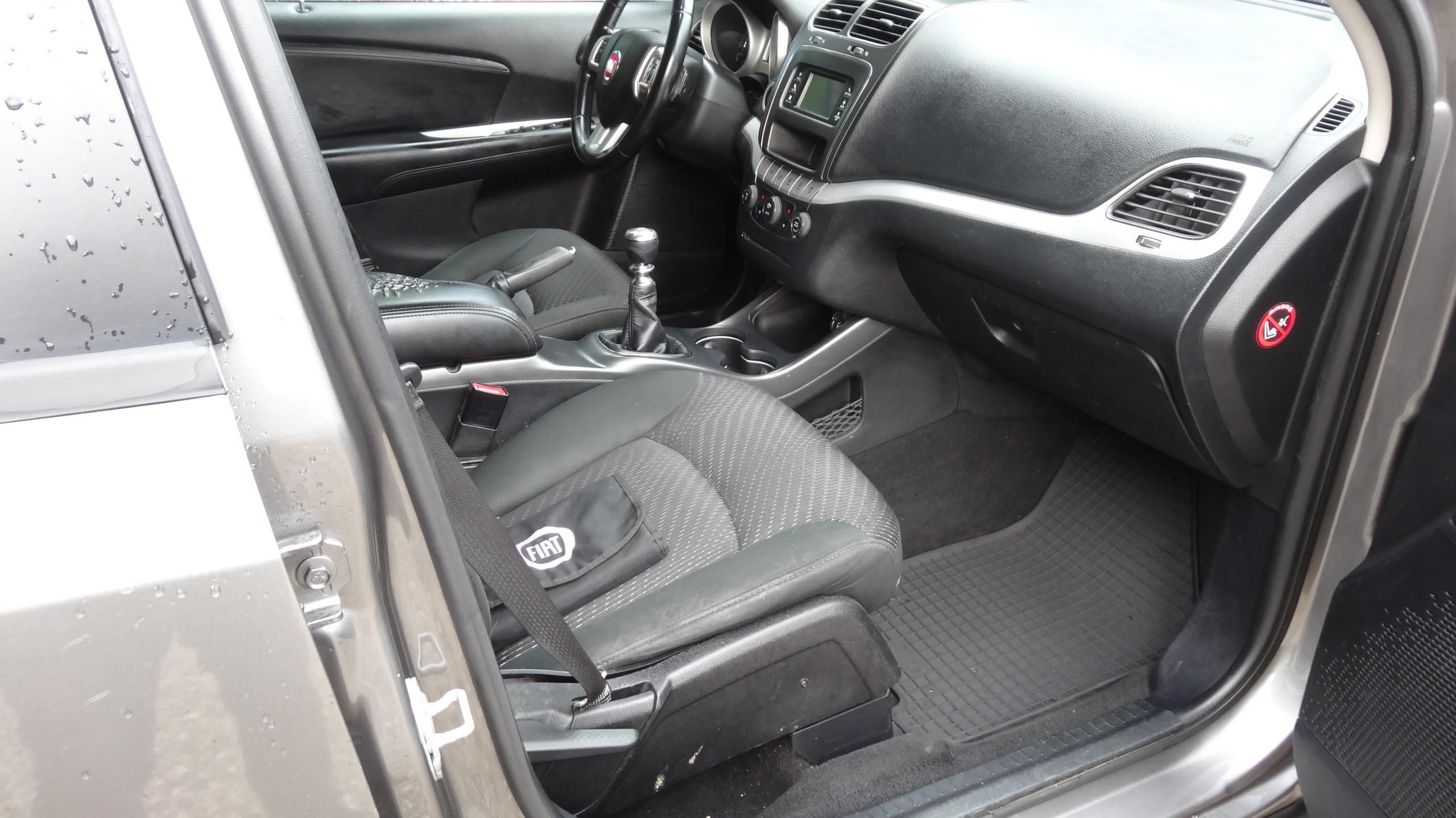Fiat Freemont, 2.0TDI Klima 7 míst - fotka 4