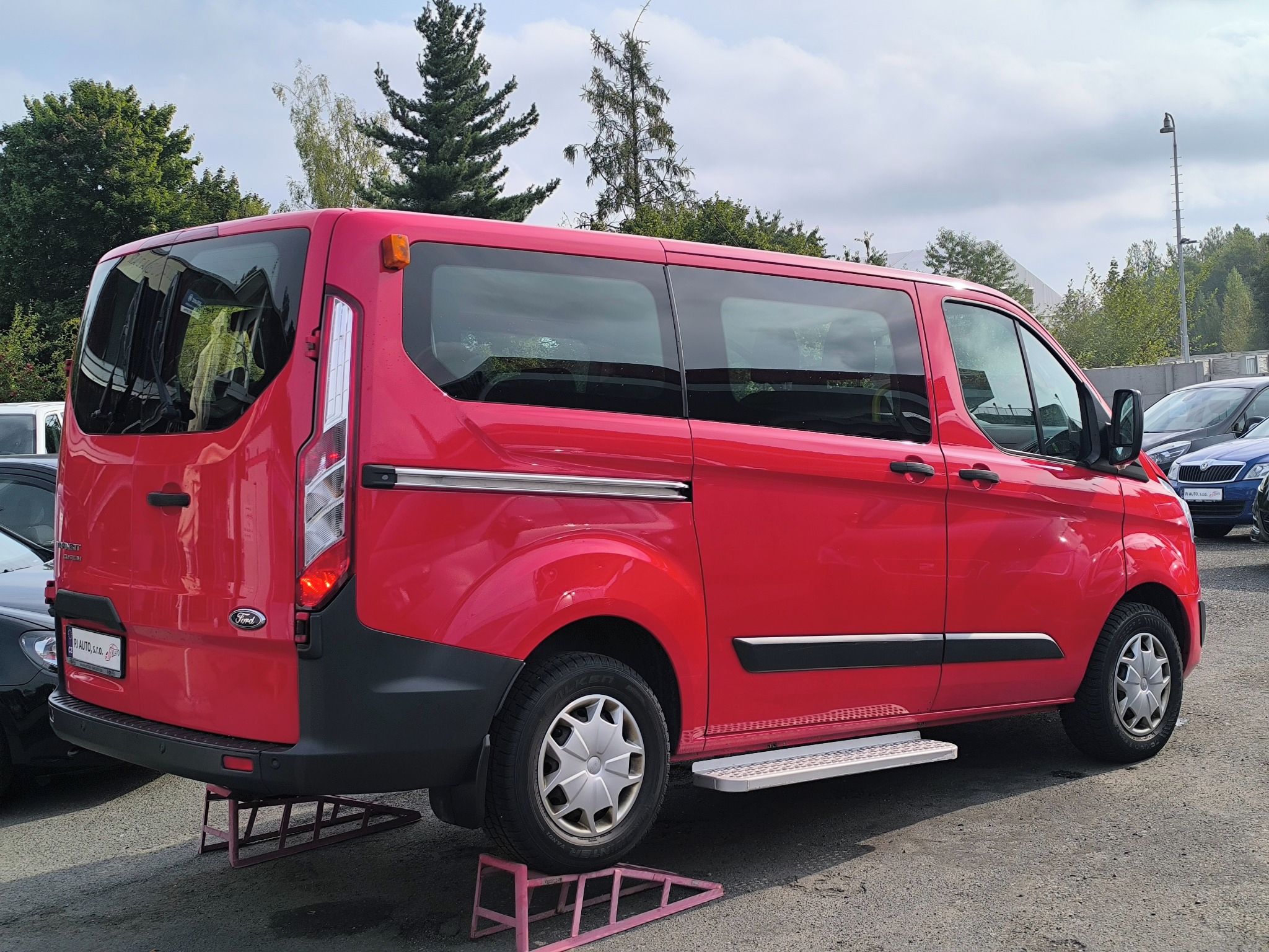 Ford Transit Custom, 2.0 TDCi 9míst,Temp,DualKlima - fotka 6