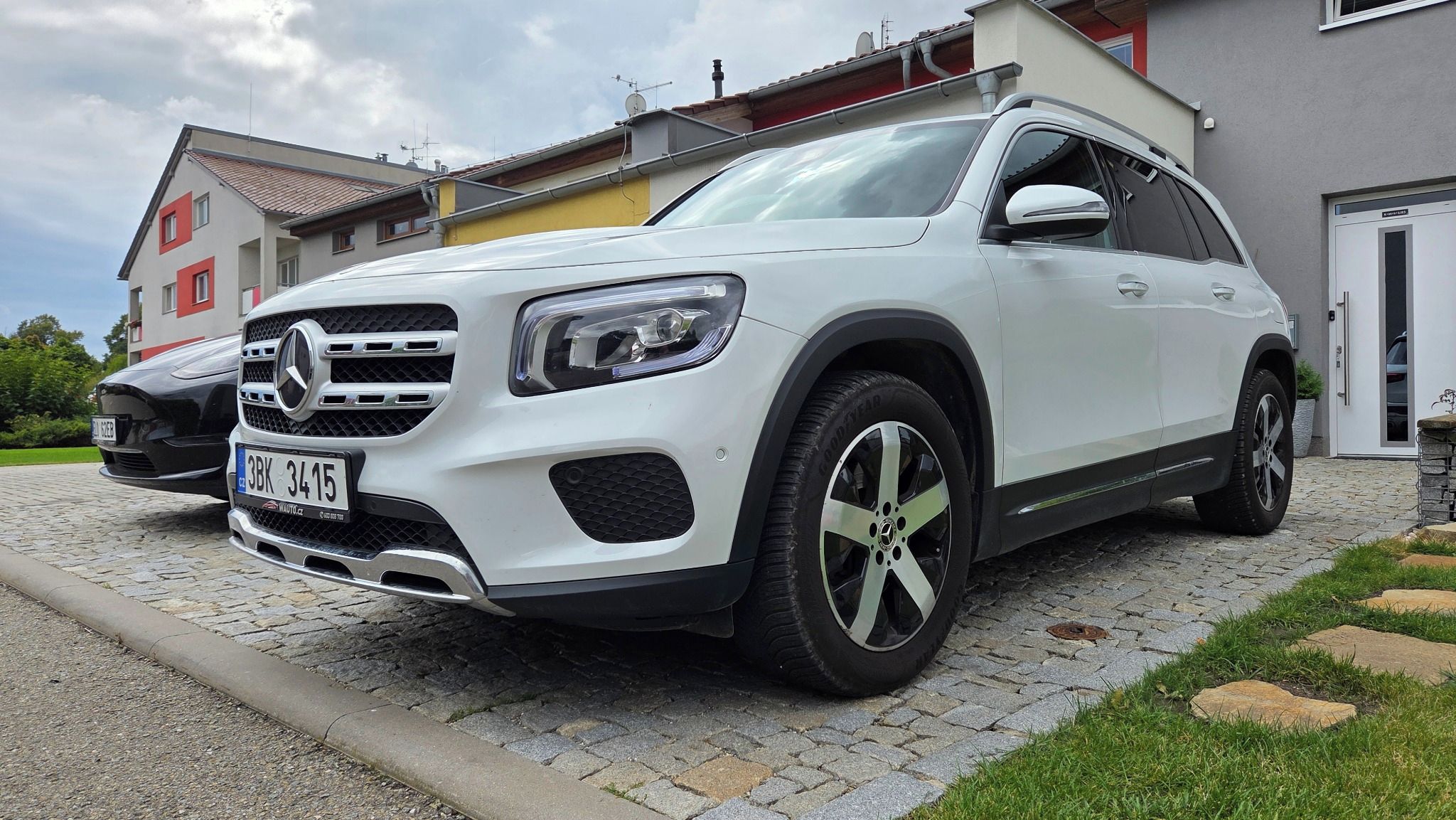 Mercedes-Benz GLB, 220d 140kW Progr. Line BURM.