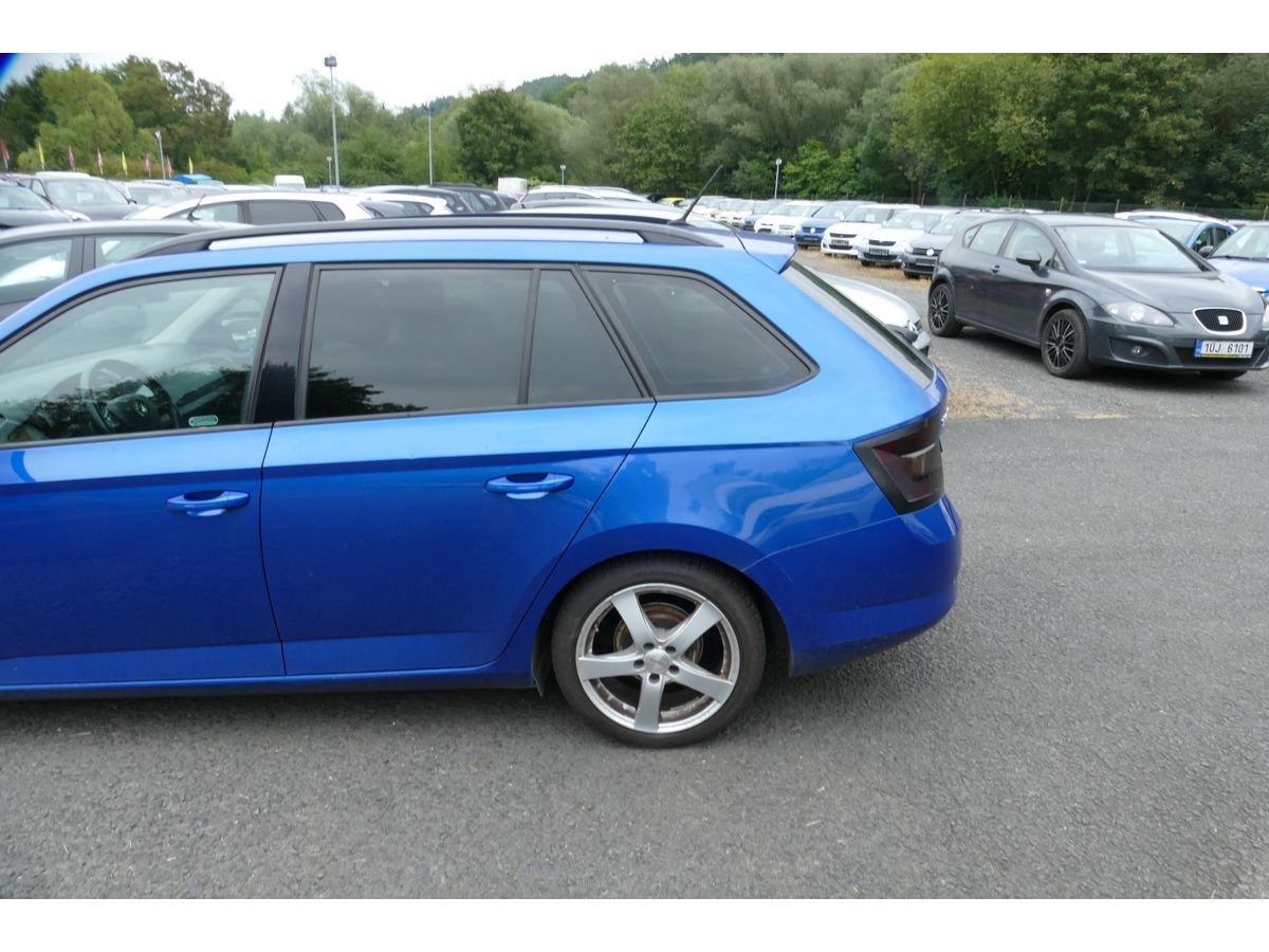 Škoda Fabia, 1,0TSI 70KW KLIMA - fotka 5