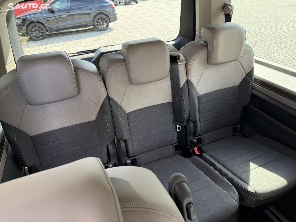 Volkswagen Multivan 2.0TDI DSG STYLE LONG ACC CZ! | Sauto.cz