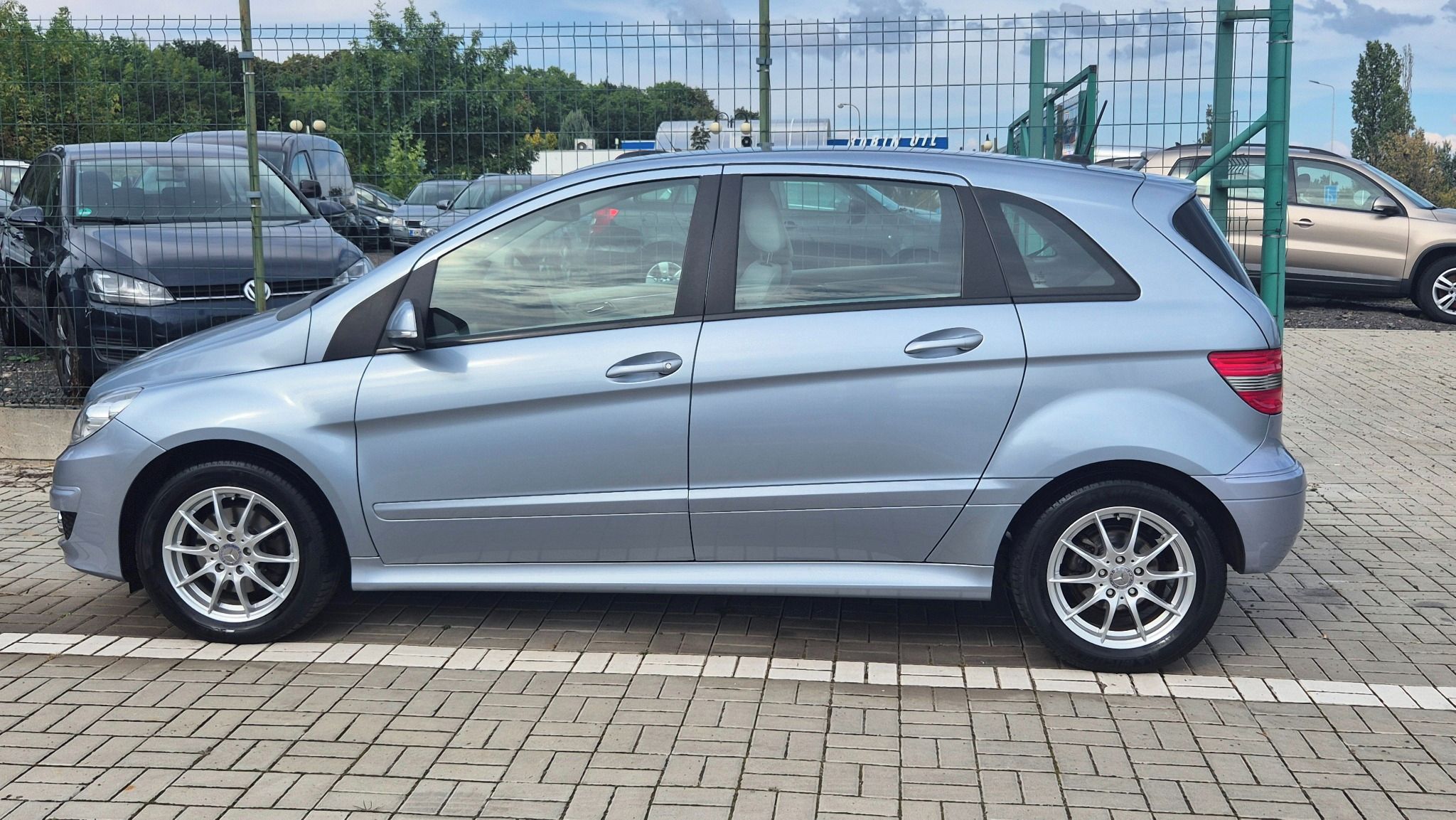 Mercedes-Benz Třídy B, 120000 KM - serviska - fotka 3