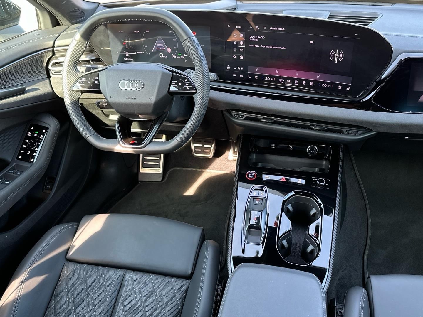 Audi A5, 2,0 TDI quattro S-line 150kW S - fotka 5