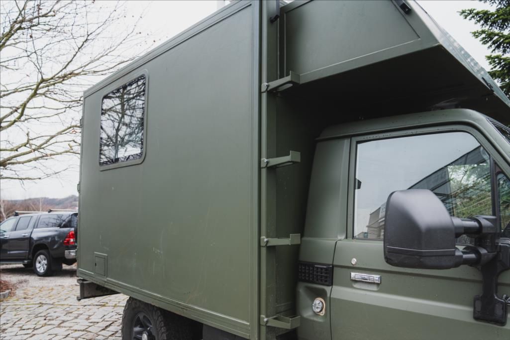 Toyota Land Cruiser, 4,0 - nástavba -  long  GRJ79L - fotka 6