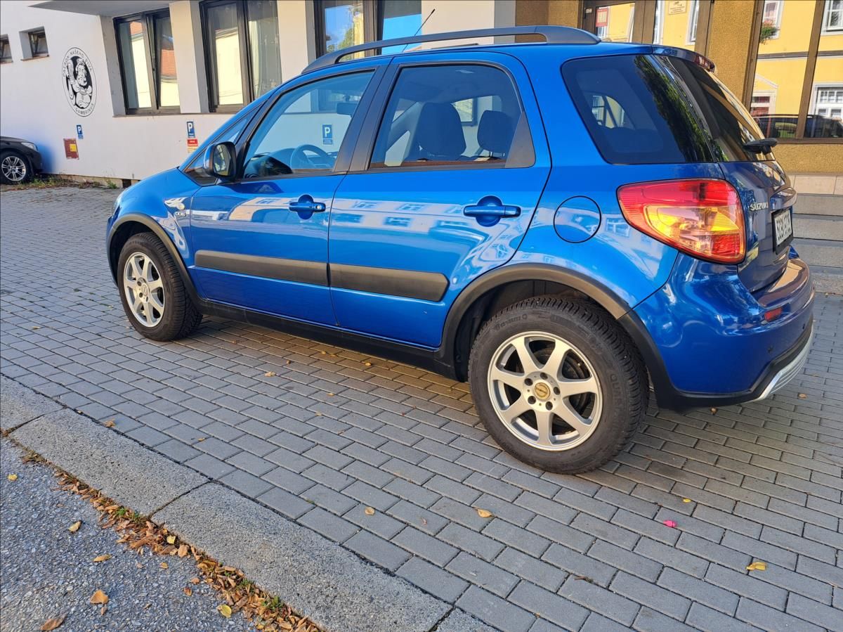 Suzuki SX4, 1,9 DDiS GLX - fotka 5