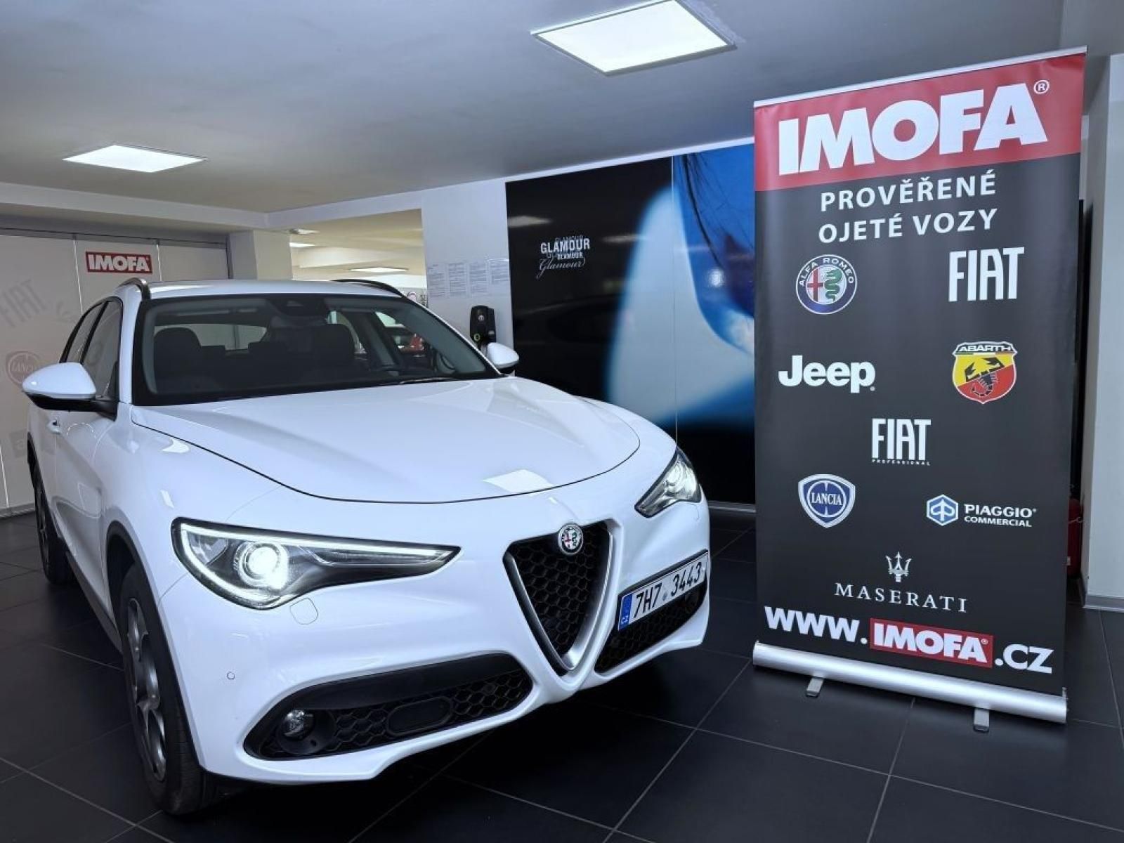 Alfa Romeo Stelvio, 2.2 JTD 180k AT8 ZF Q4 4x4 - fotka 2