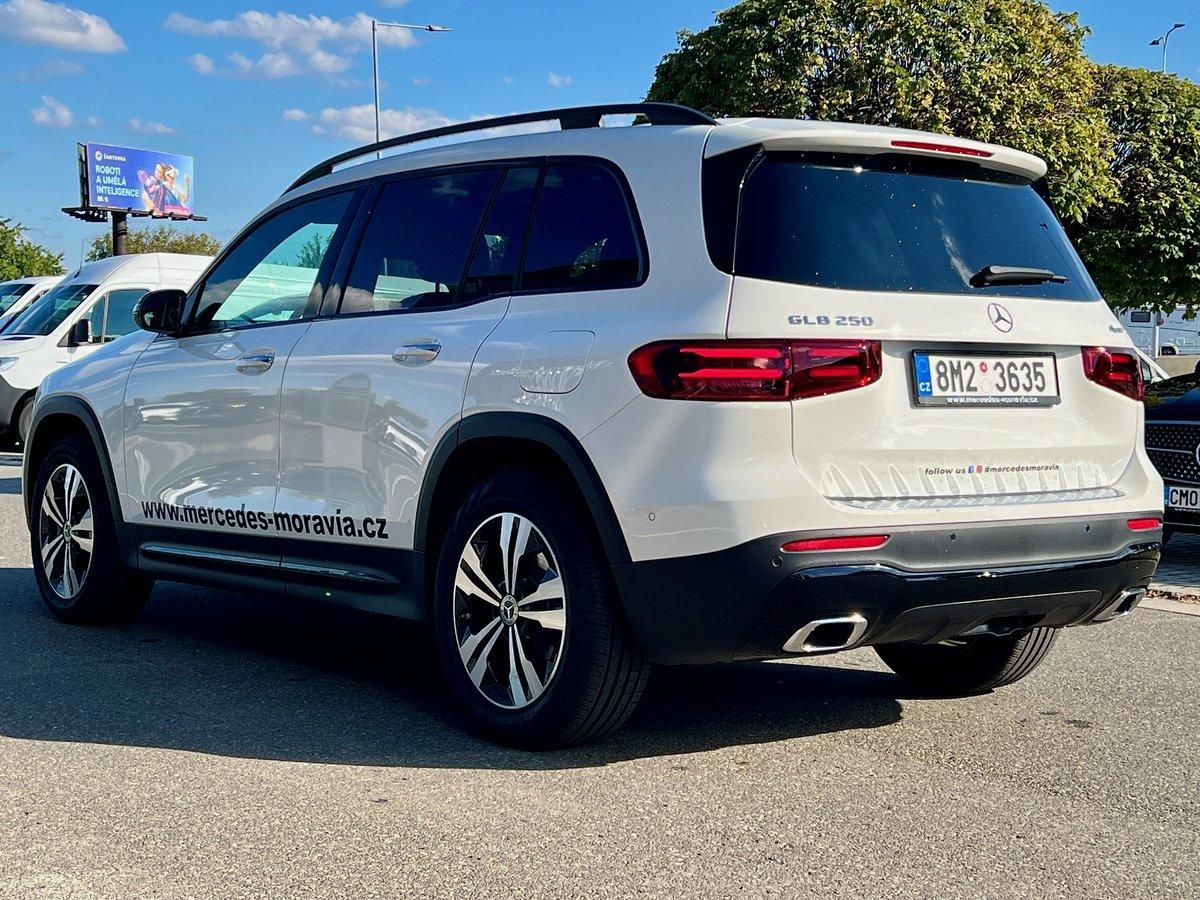 Mercedes-Benz GLB, 250 4MATIC Progressive - fotka 5