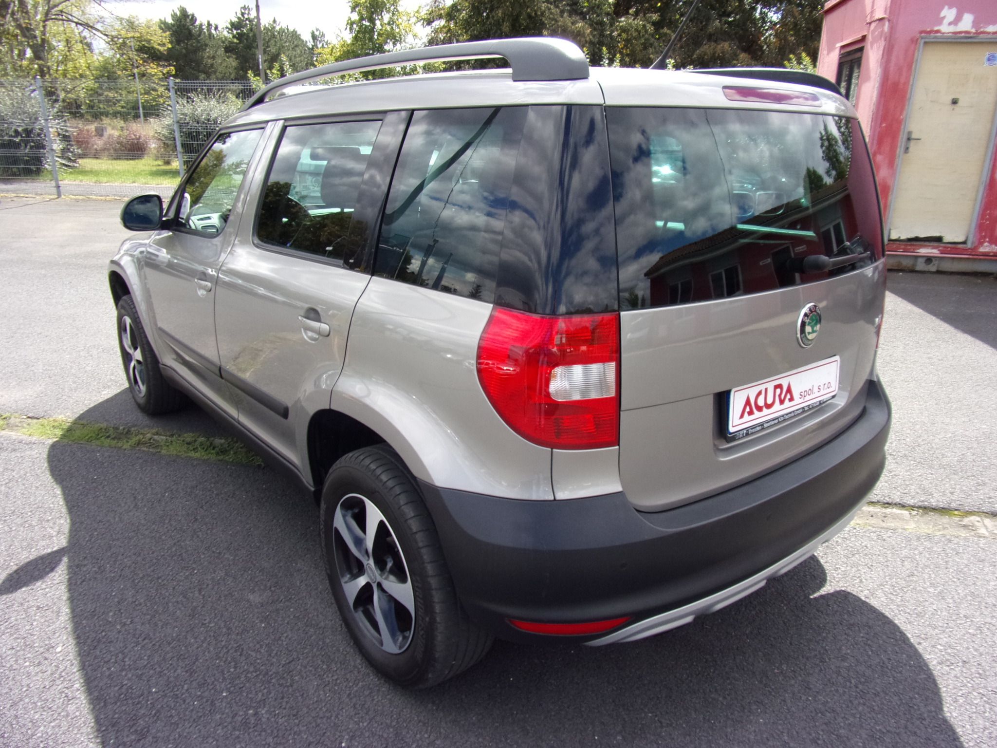 Škoda Yeti, 1,2 TSI Active 77kW - fotka 5