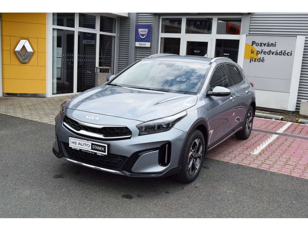 Kia XCee´d, 1,5 T-GDi  7DCT EXCLUSIVE - fotka 2