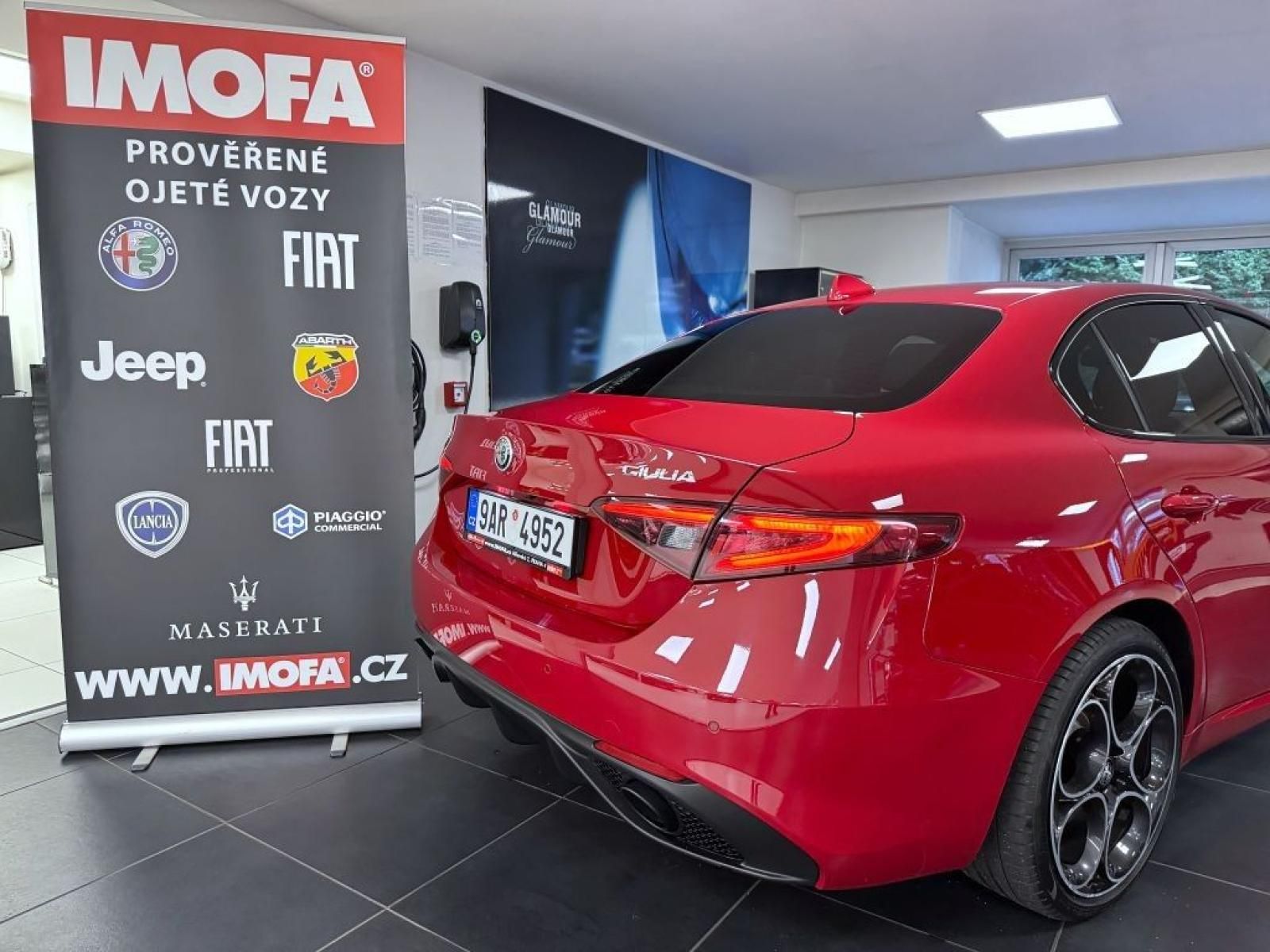 Alfa Romeo Giulia, 2.2 JTDM 210k AT8 ZF Q4 4x4 - fotka 5