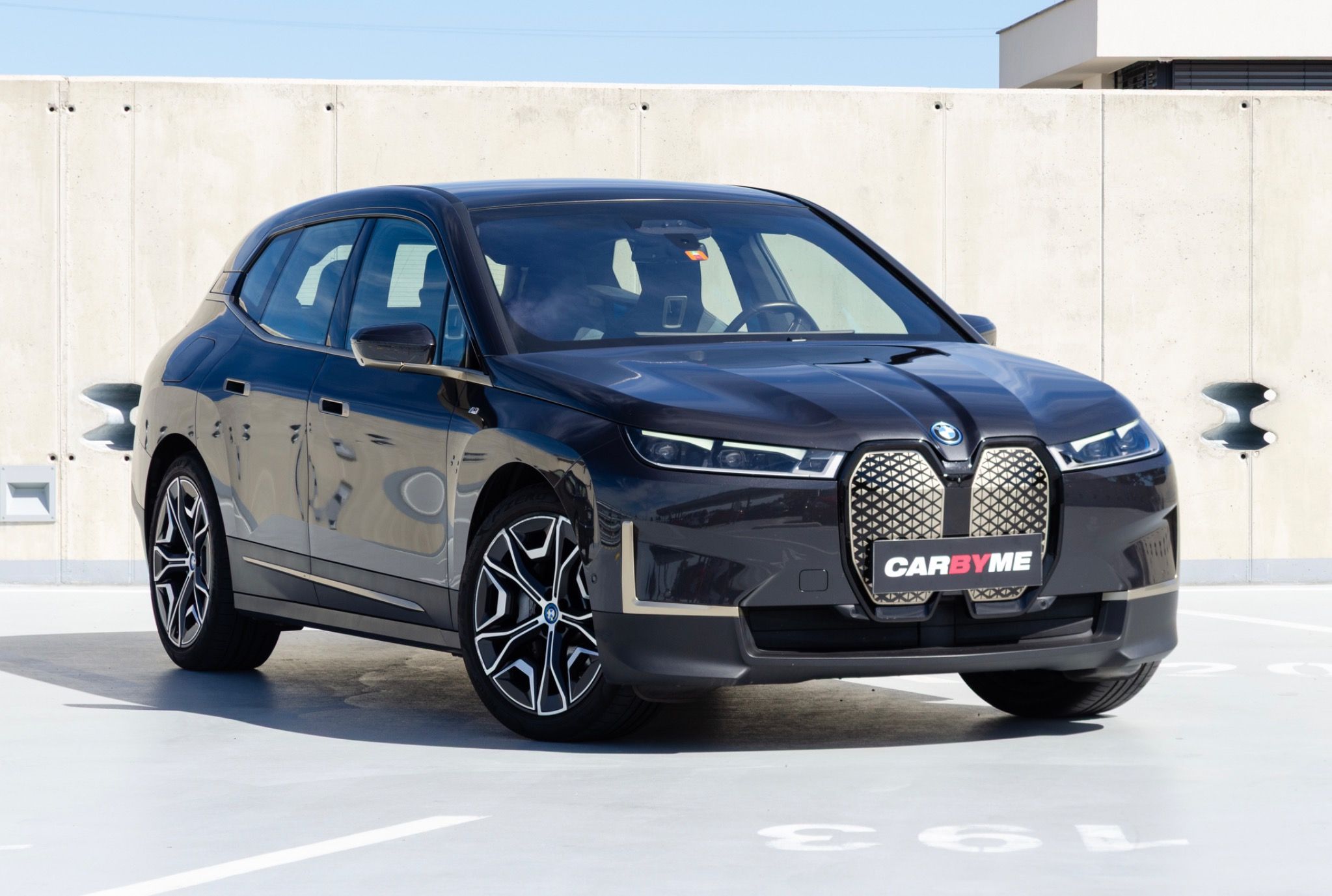 BMW iX, xDrive40, Masáž, H&K, Tažné - fotka 3