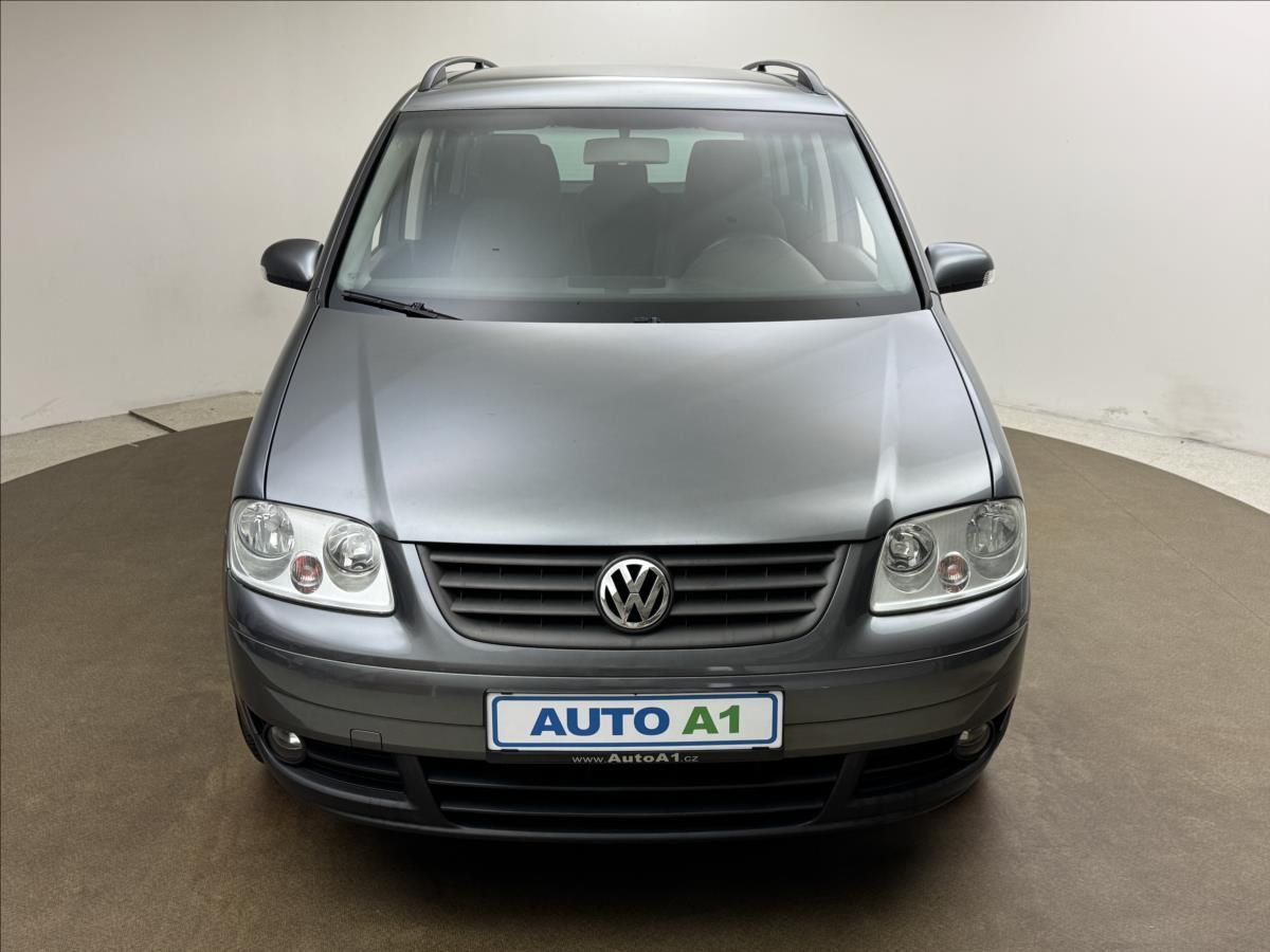 Volkswagen Touran, 1,6 i 75kW AC NOVÉ PRAHY APOD. - fotka 2