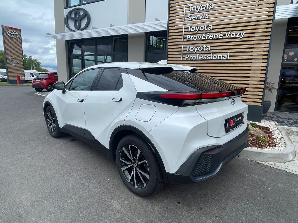 Toyota C-HR, 1,8L Style Hybrid 2x4 - fotka 5