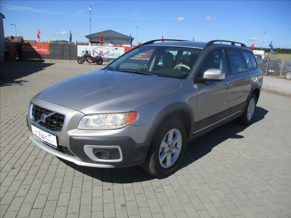 Volvo XC70, 2,4 D5 151kw AWD Momentum Kine