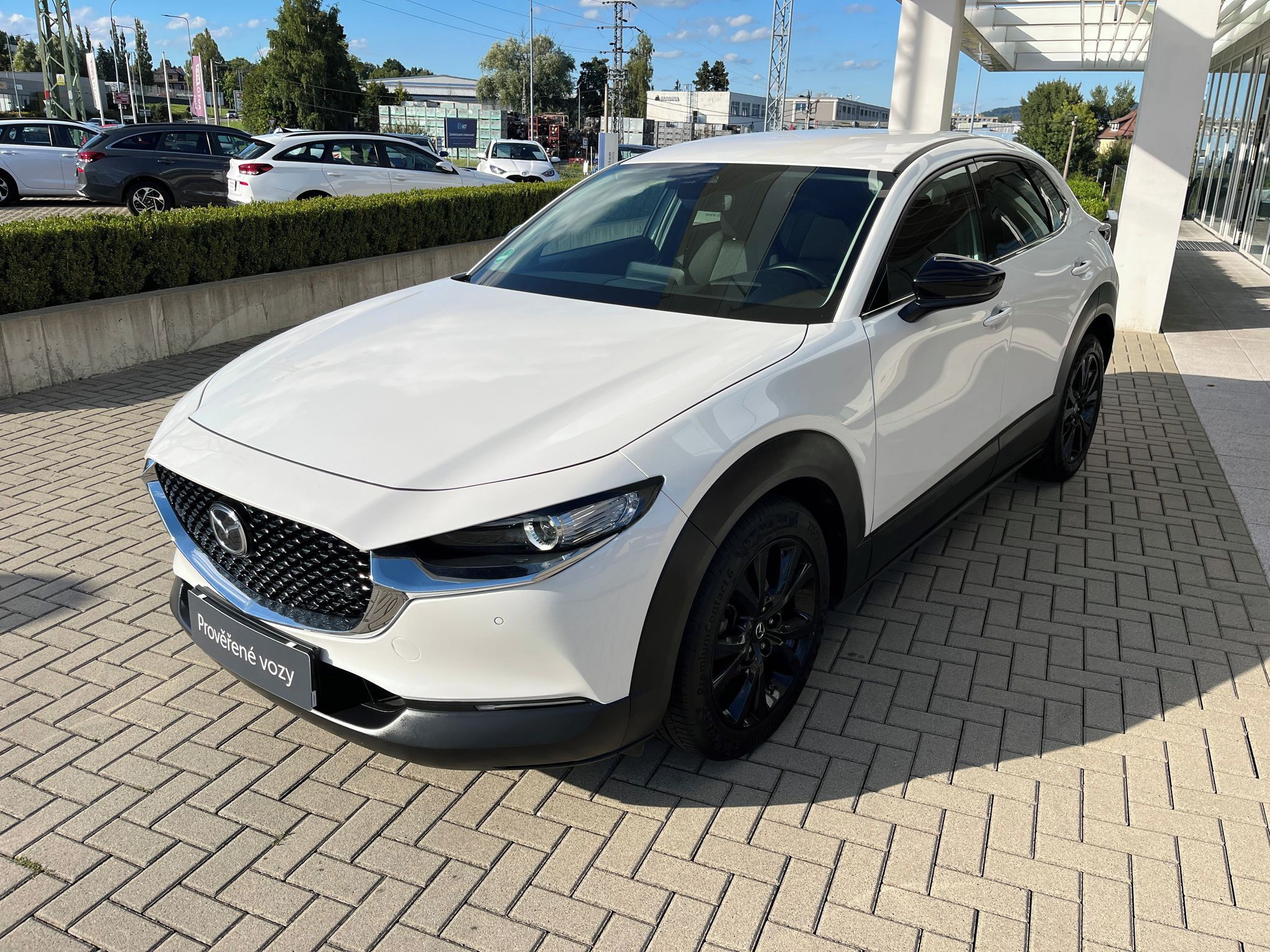 Mazda CX-30, 2.0 e-Skyactiv G122 6MT HOMURA - fotka 2