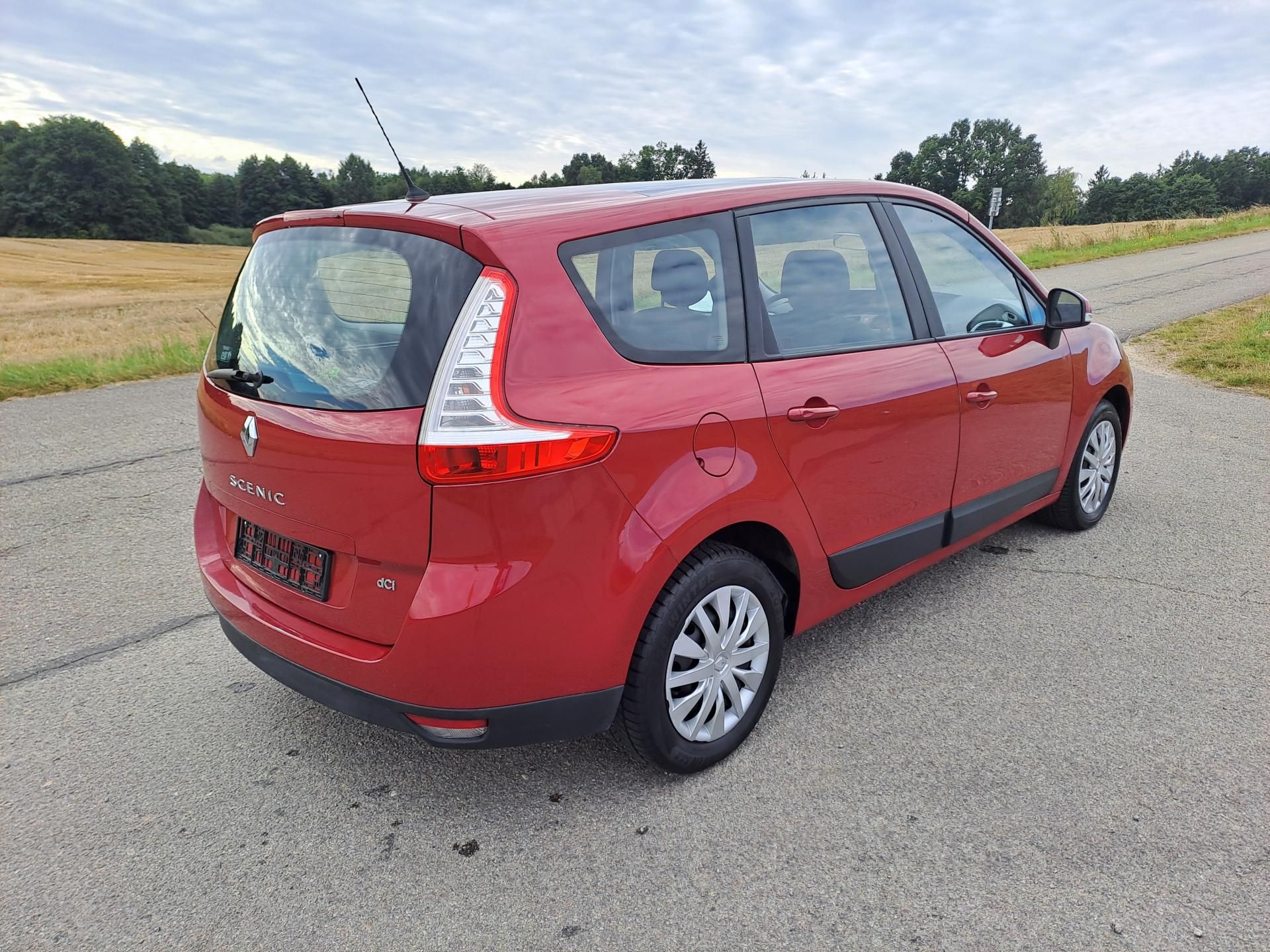 Renault Grand Scénic, 1.9 DCi PĚKNÝ STAV, 2 x KOLA - fotka 5