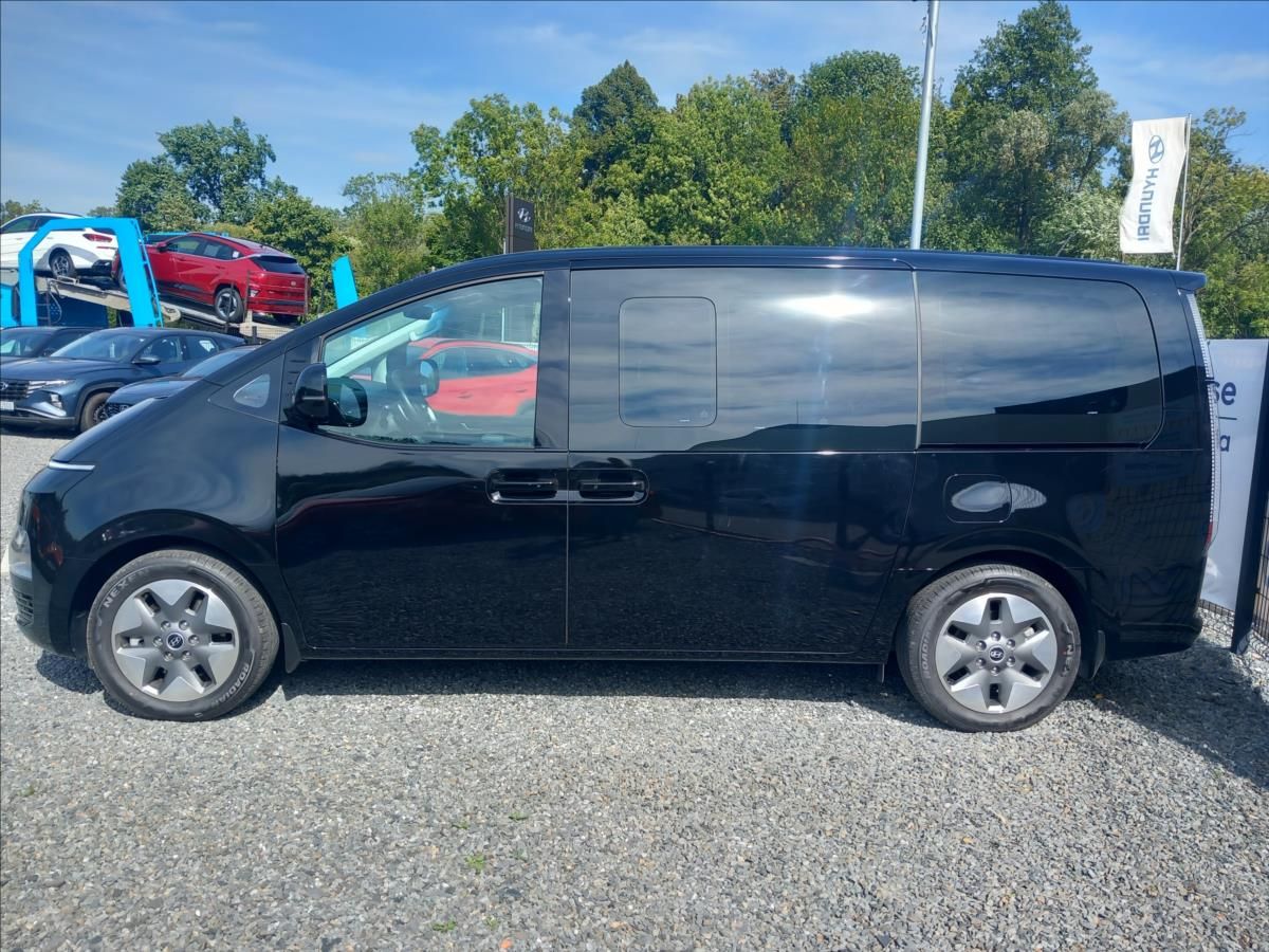 Hyundai Staria, 1,6 T-GDI HEV TOUR 9 STL PREM - fotka 4
