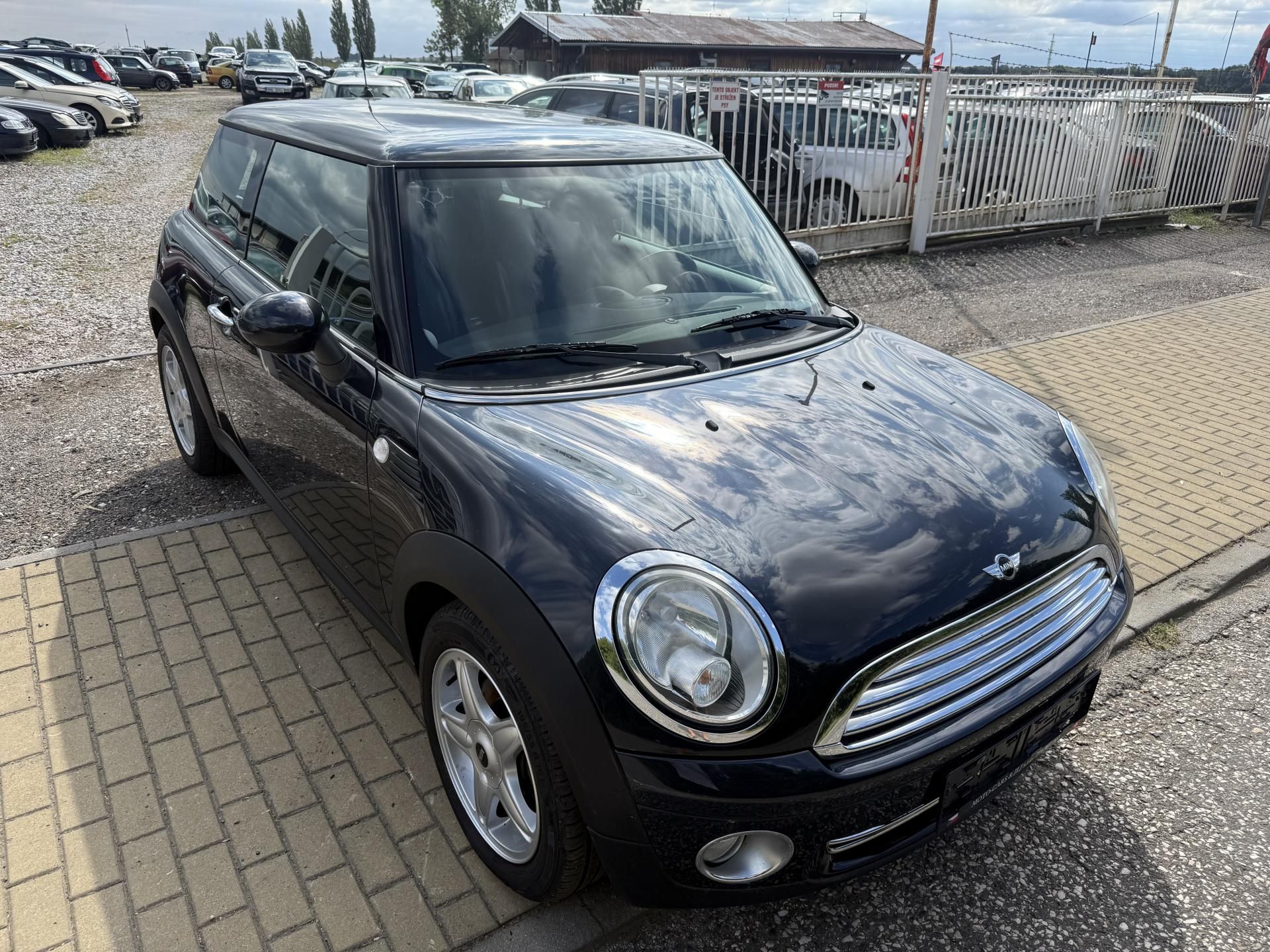 Mini Cooper - fotka 6