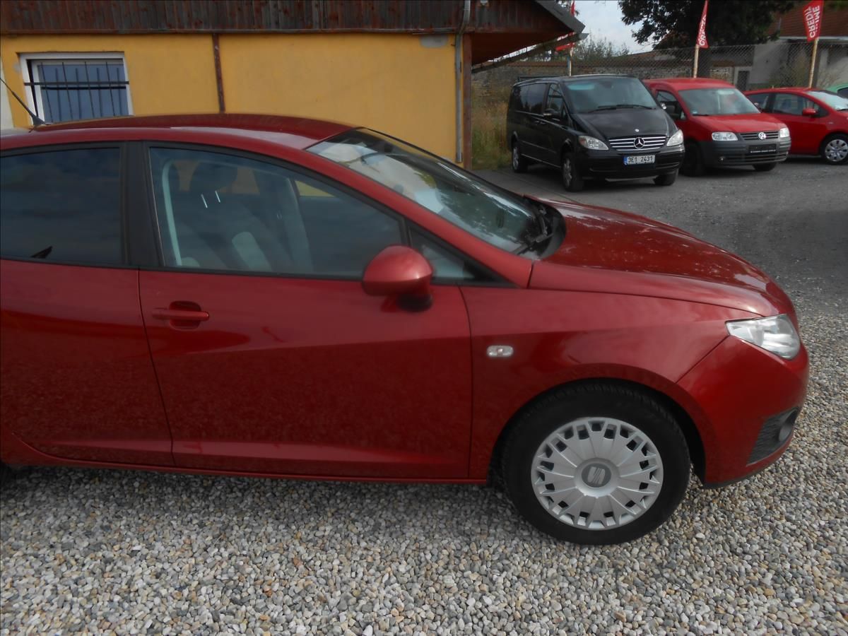 Seat Ibiza, 1,4 63Kw - fotka 4