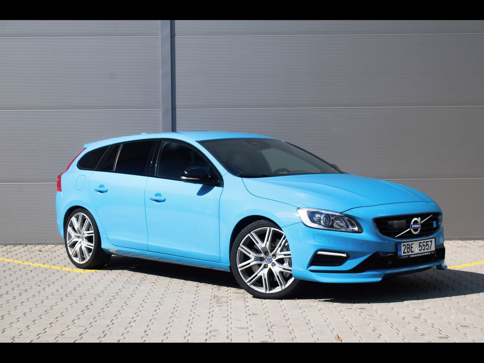 Volvo V60, Polestar* nebourané - fotka 3