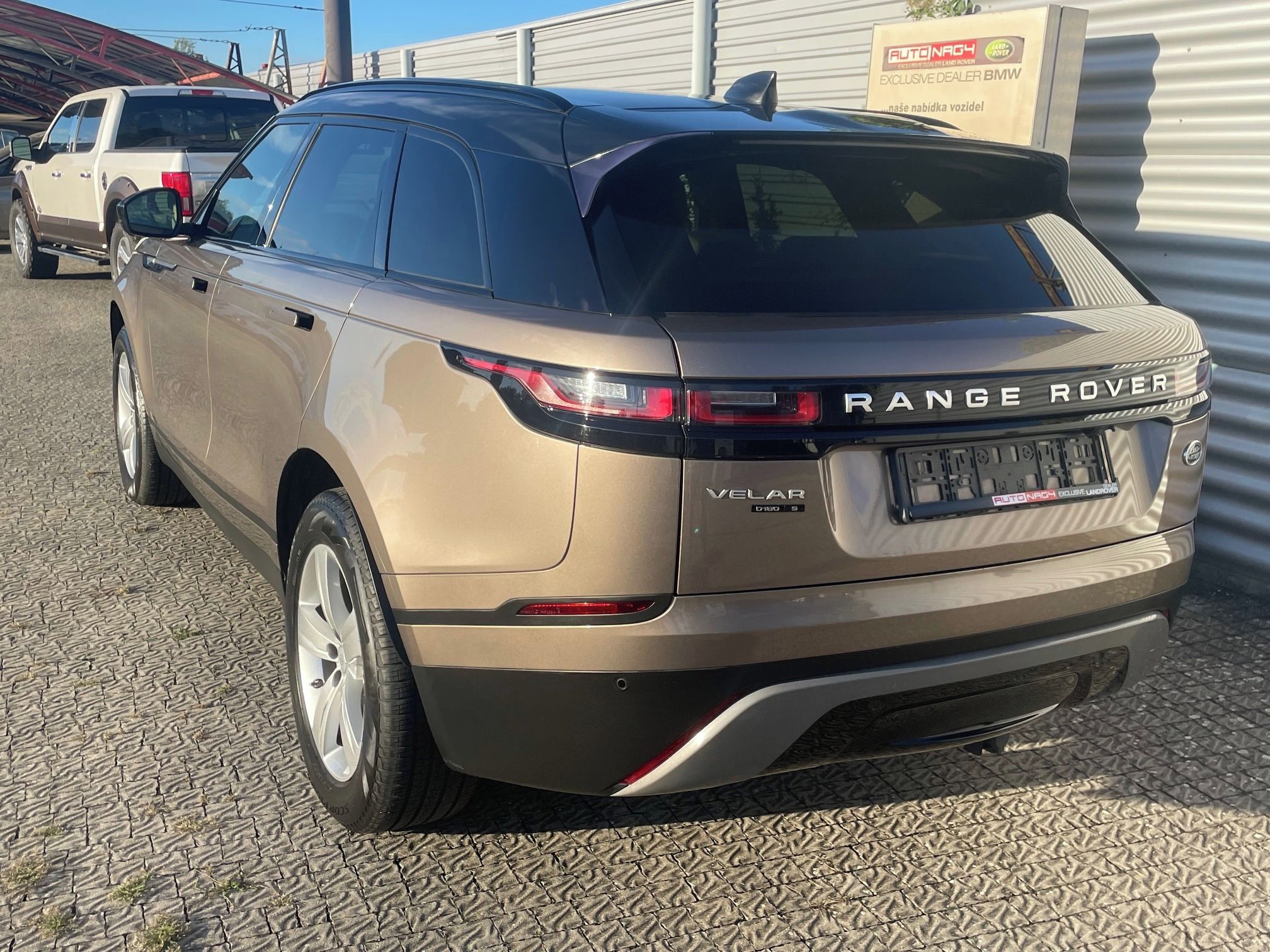 Land Rover Range Rover Velar, D180 4WD   vč. zimní sady - fotka 5