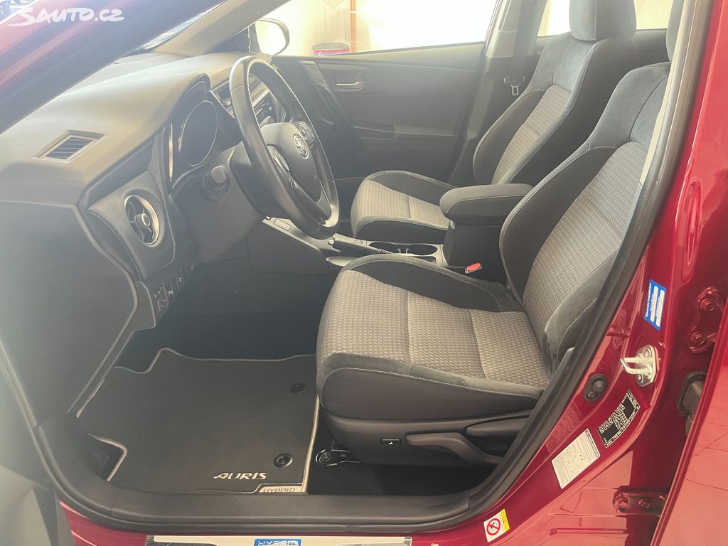 Toyota Auris, fotka 25