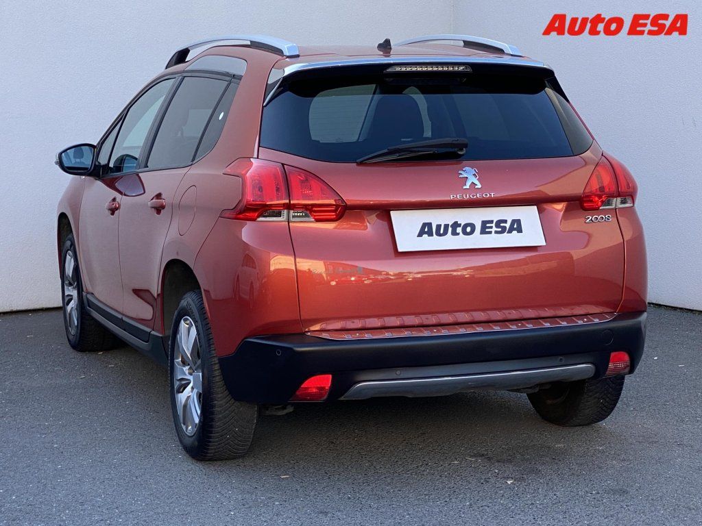Peugeot 2008, 1.2PT,Style,navi - fotka 6
