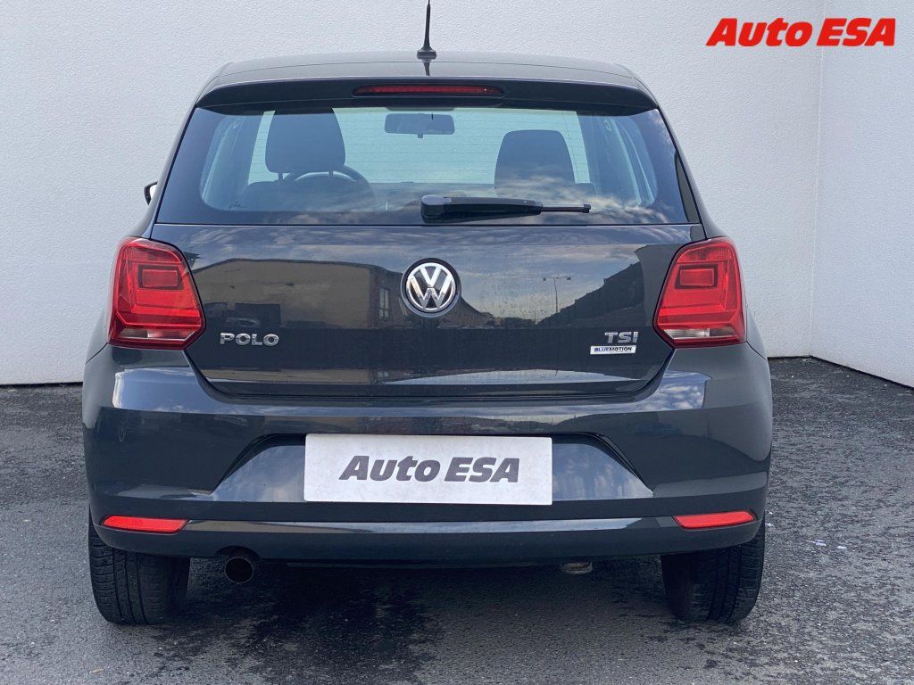 Volkswagen Polo, 1.2TSi,2.maj,AC - fotka 5