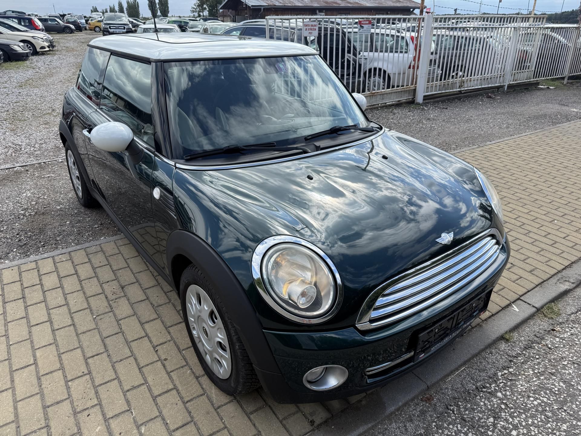 Mini Cooper, 1.6 88kw - fotka 6
