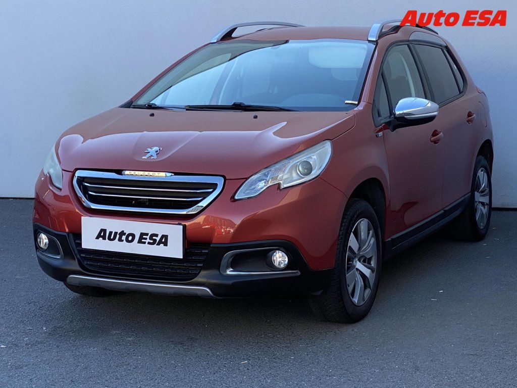 Peugeot 2008, 1.2PT,Style,navi - fotka 3