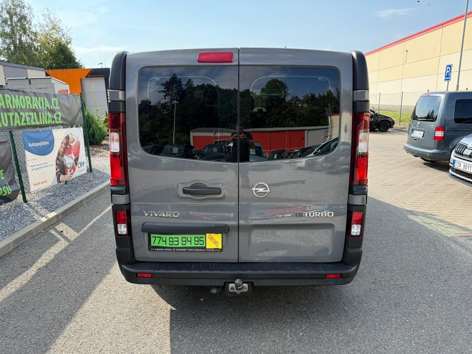 Opel Vivaro, 1,6 CDTI BITURBO - 9 míst - fotka 4