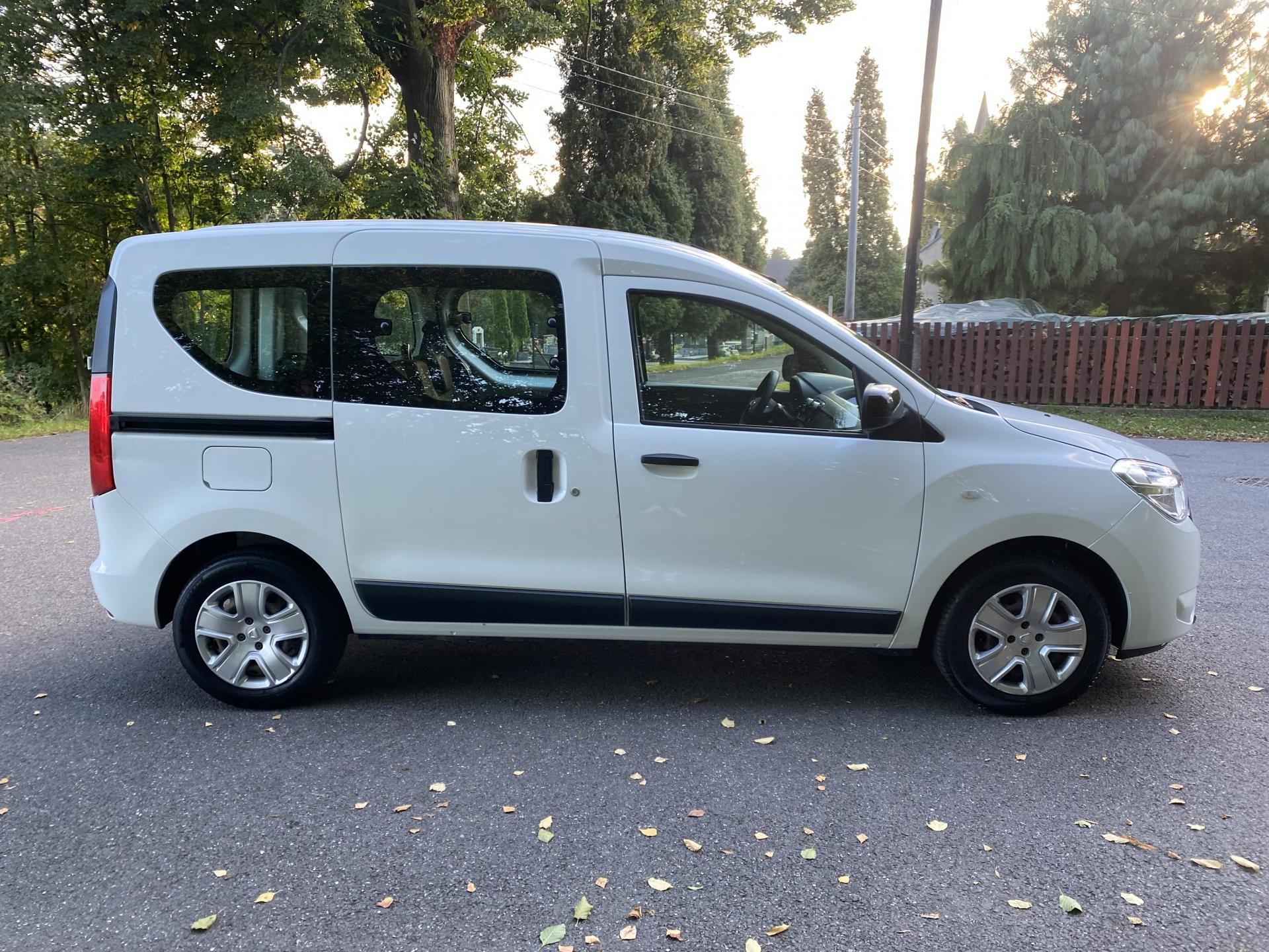 Dacia Dokker, 1,3 75kw 1.Maj ČR DPH - fotka 4