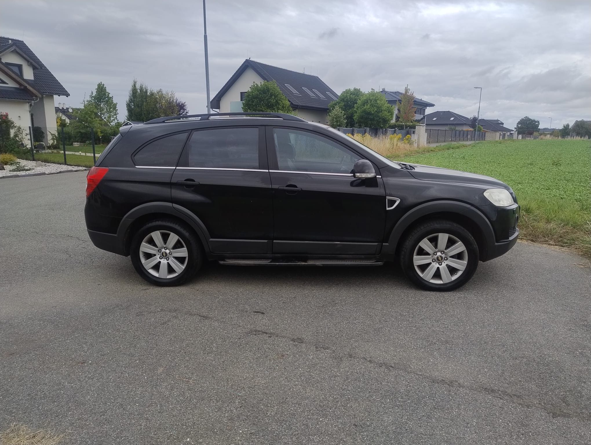 Chevrolet Captiva, 2.0 VCDi, r.v. 2007 – 7 míst - fotka 4