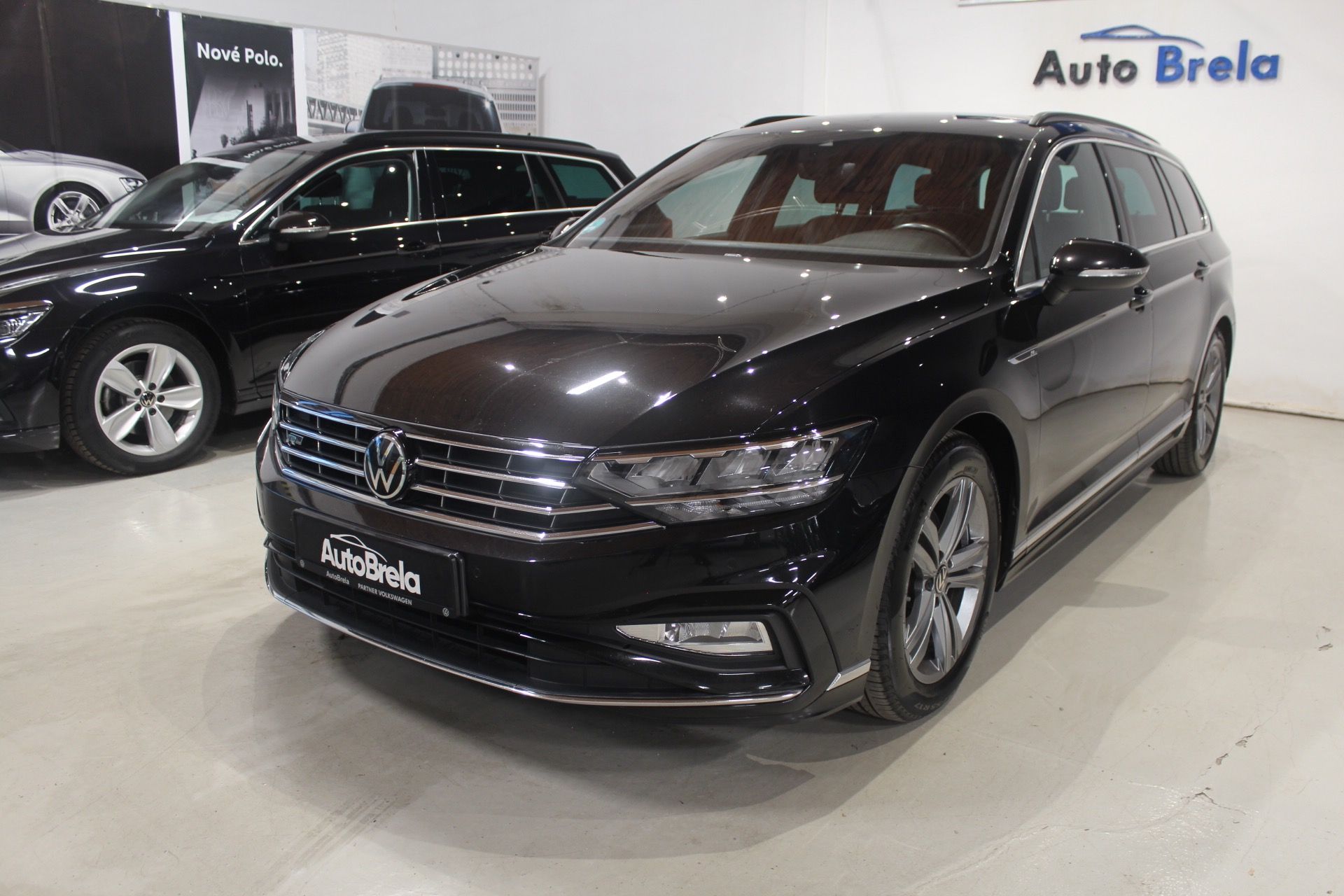 Volkswagen Passat, 2.0TDI DSG R-Line Display Navi - fotka 5