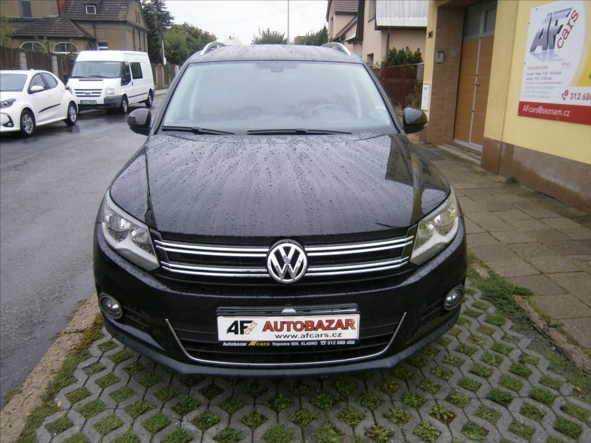 Volkswagen Tiguan, 2,0 TDI  SPORT - fotka 2