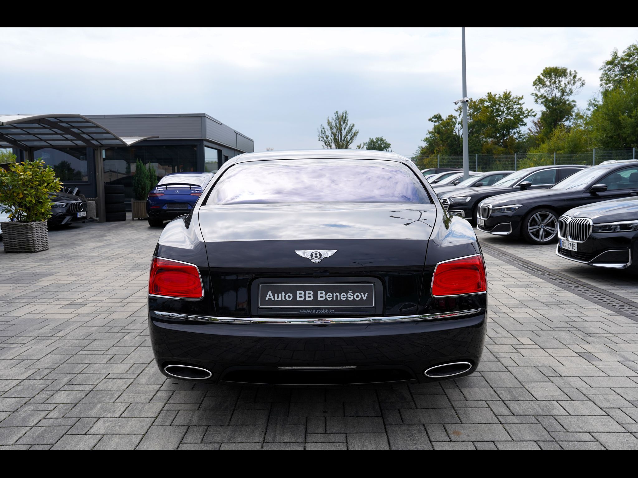Bentley Continental Flying Spur, 6.0 W12  4x4/630 PS/21" Al - fotka 5