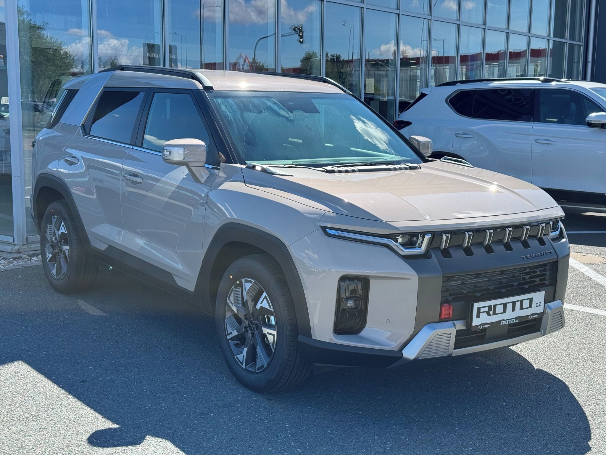 KGM Torres, HYBRID 150kw, STYLE - SKLADEM