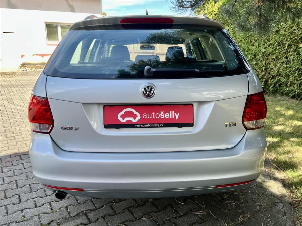 Volkswagen Golf, 1,6 TDI  HIGHLINE*DSG*ZÁRUKA - fotka 5