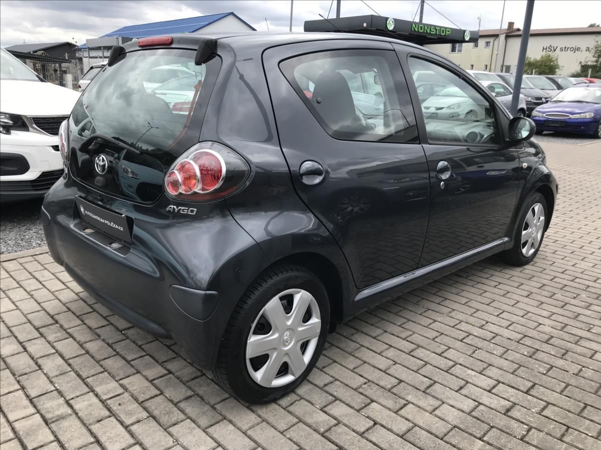 Toyota Aygo, 1,0 - fotka 6