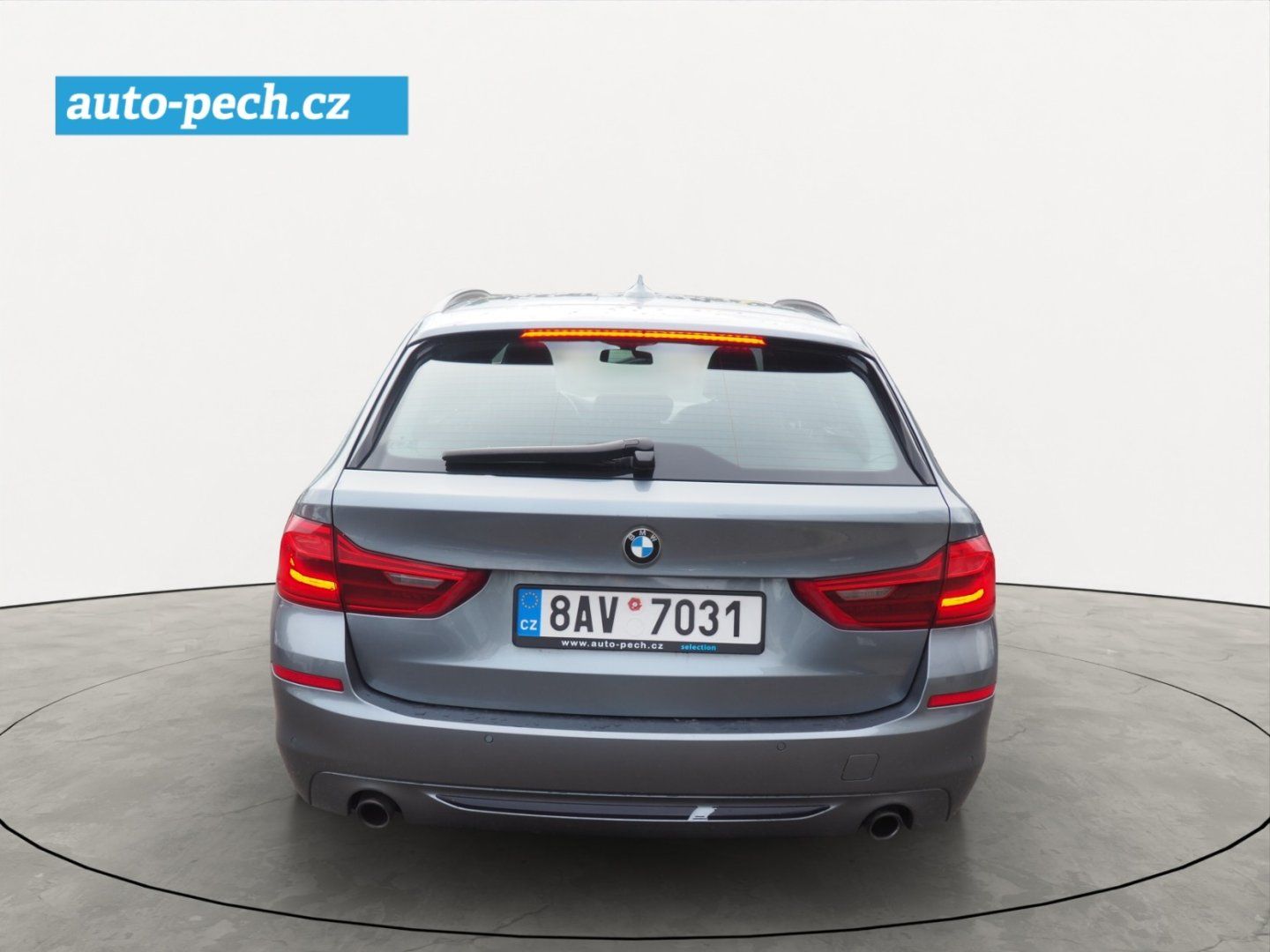 BMW Řada 5, 3.0d xDrive, 195 kW - fotka 3