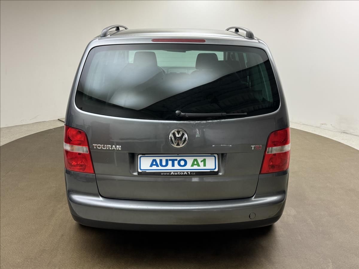 Volkswagen Touran, 1,6 i 75kW AC NOVÉ PRAHY APOD. - fotka 5