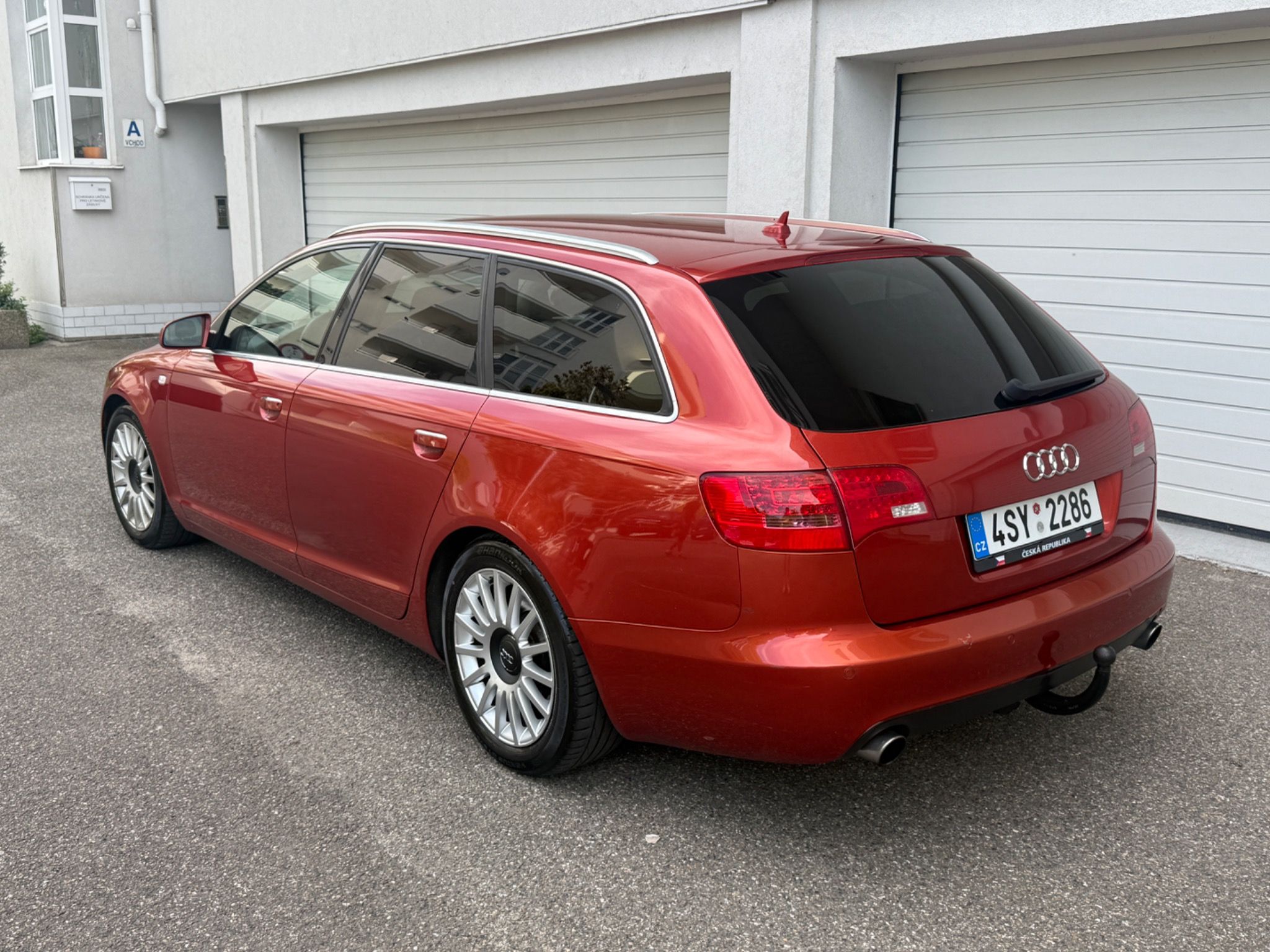Audi A6, 2.0T, 125kw Tažné - fotka 3