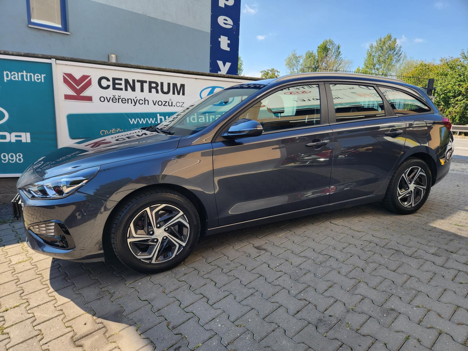 Hyundai i30, 1.0-DPH-KLIMA-ISOFIX - fotka 4