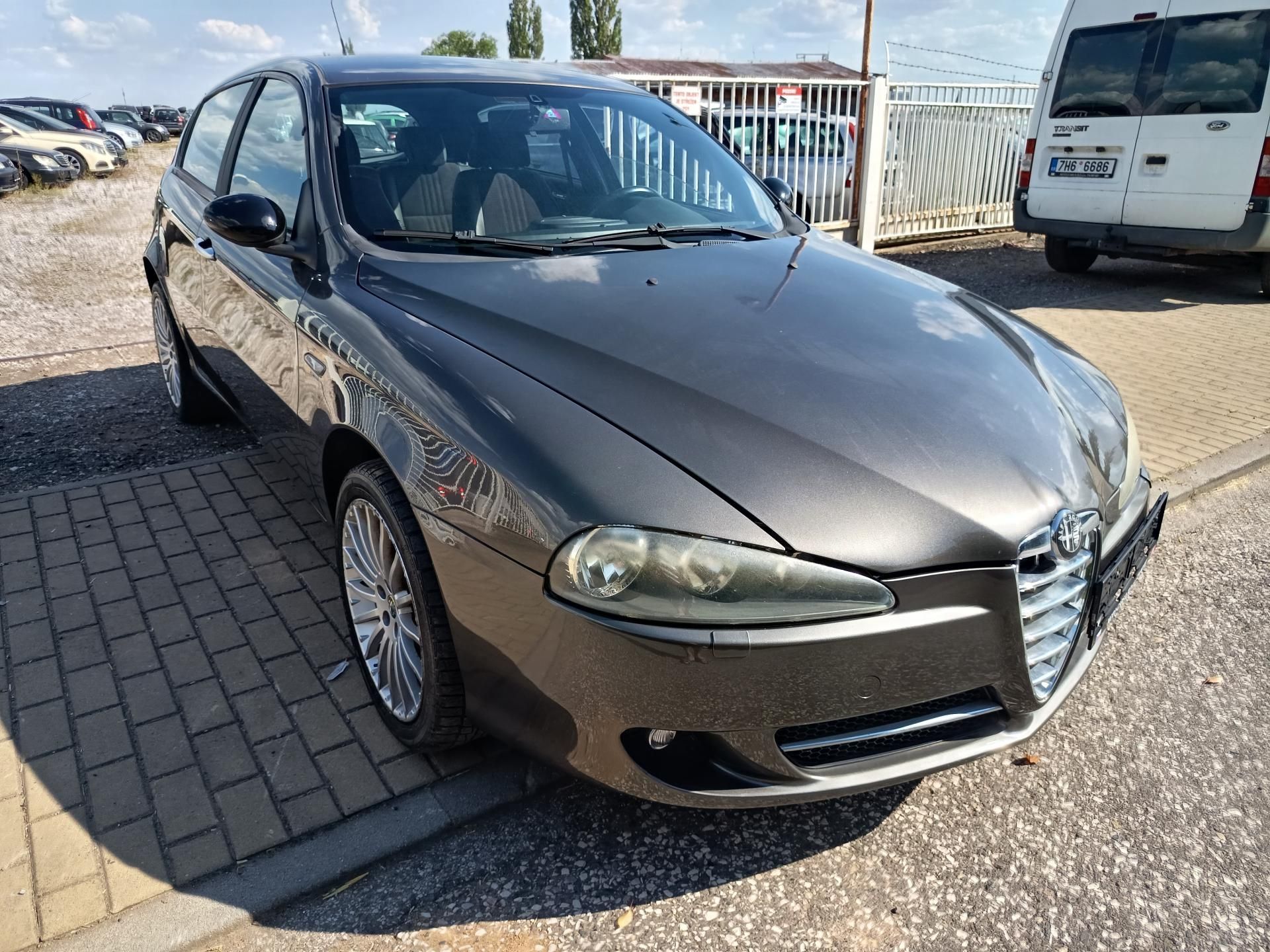 Alfa Romeo 147, 2.0 TS 16V - fotka 6